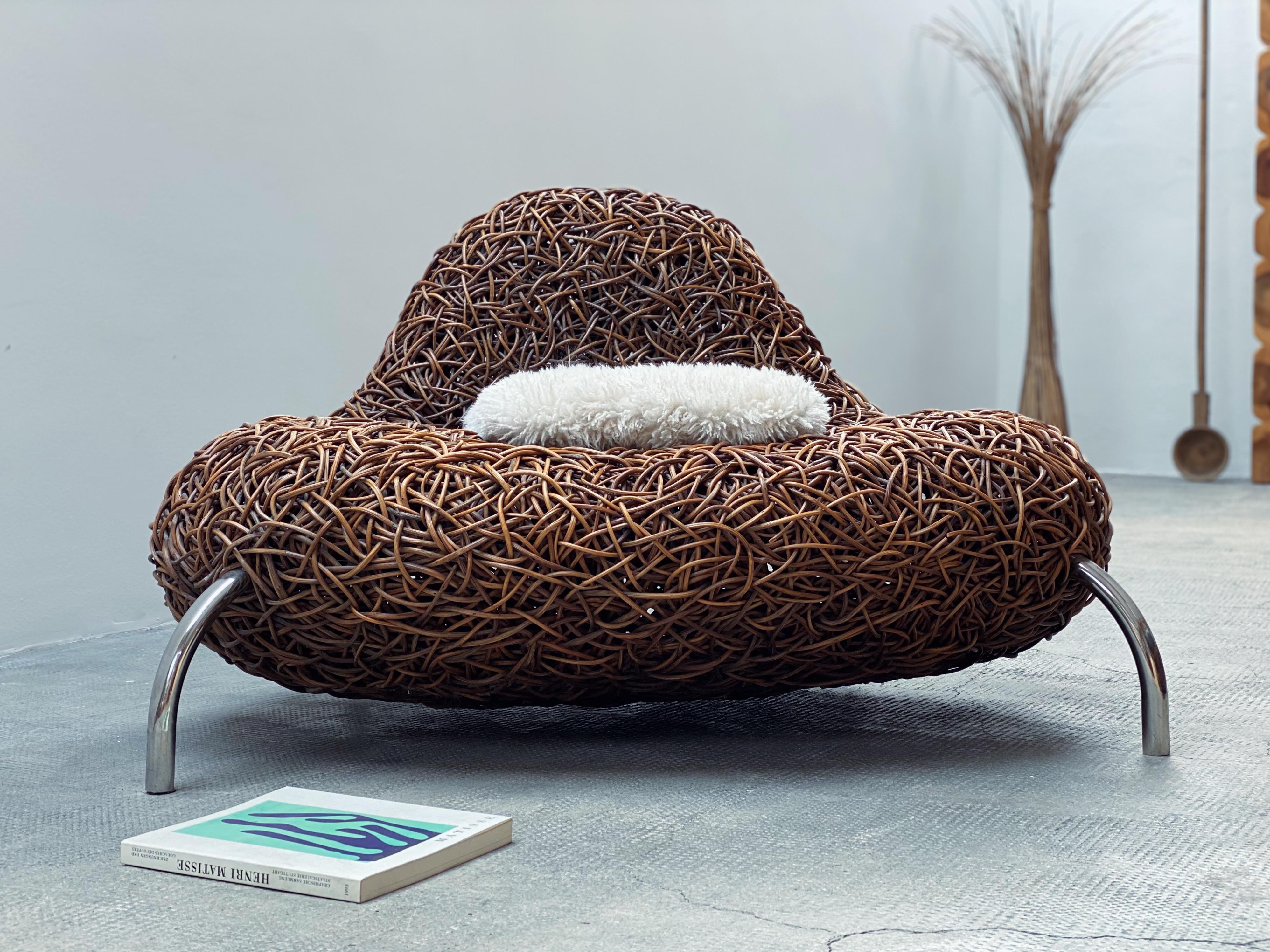 Udom Udomsrianan & Planet 2001 Rattansessel mit Nestlehne im Angebot 4