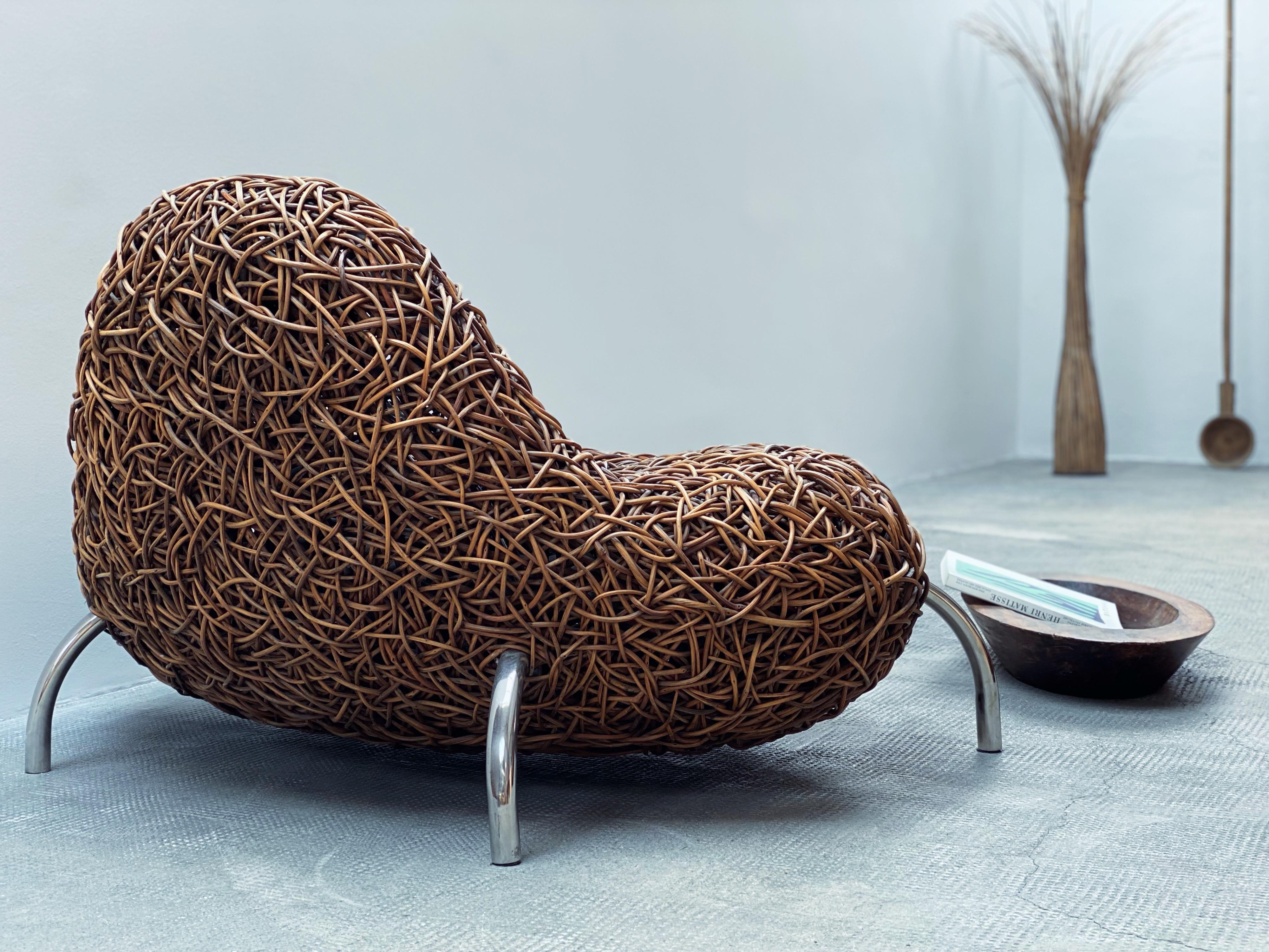 Udom Udomsrianan & Planet 2001 Rattansessel mit Nestlehne im Angebot 9