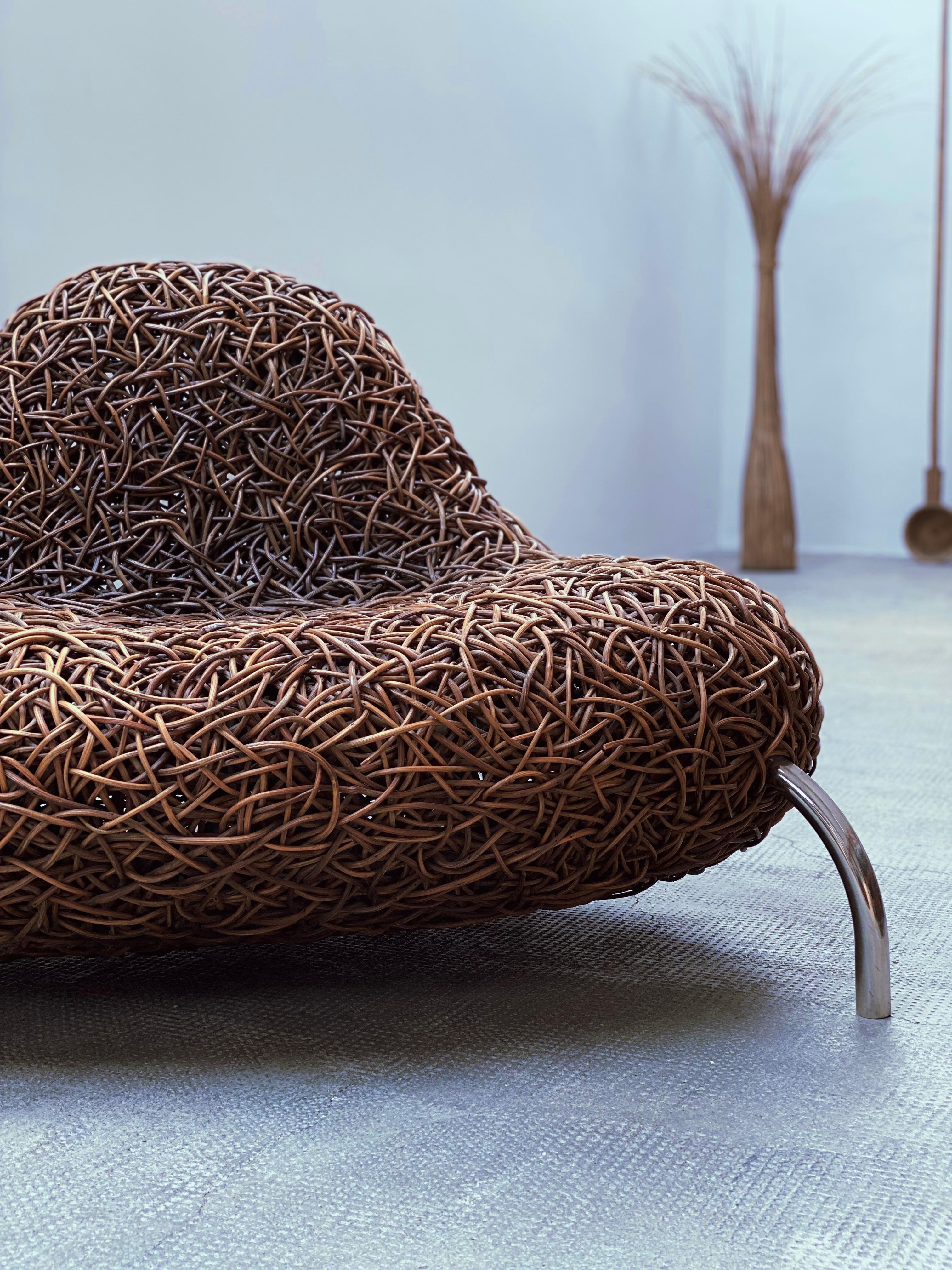 Udom Udomsrianan & Planet 2001 Rattansessel mit Nestlehne (Organische Moderne) im Angebot