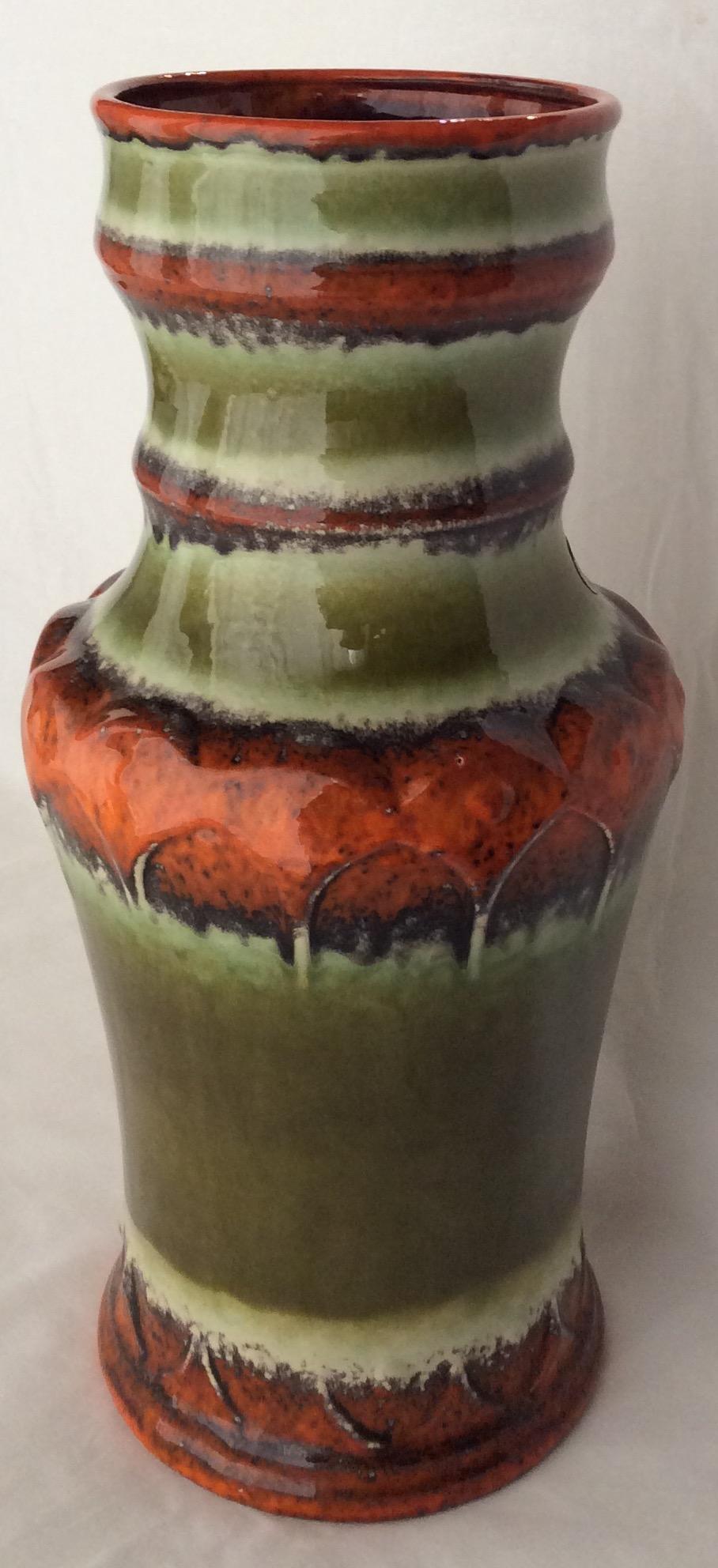 Allemand Midcentury  Vase en céramique de l'Allemagne de l'Ouest Uebelacker Keramik Studio en vente