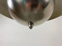 Araña OVNI de Vladimír Havel para Krásná Jizba