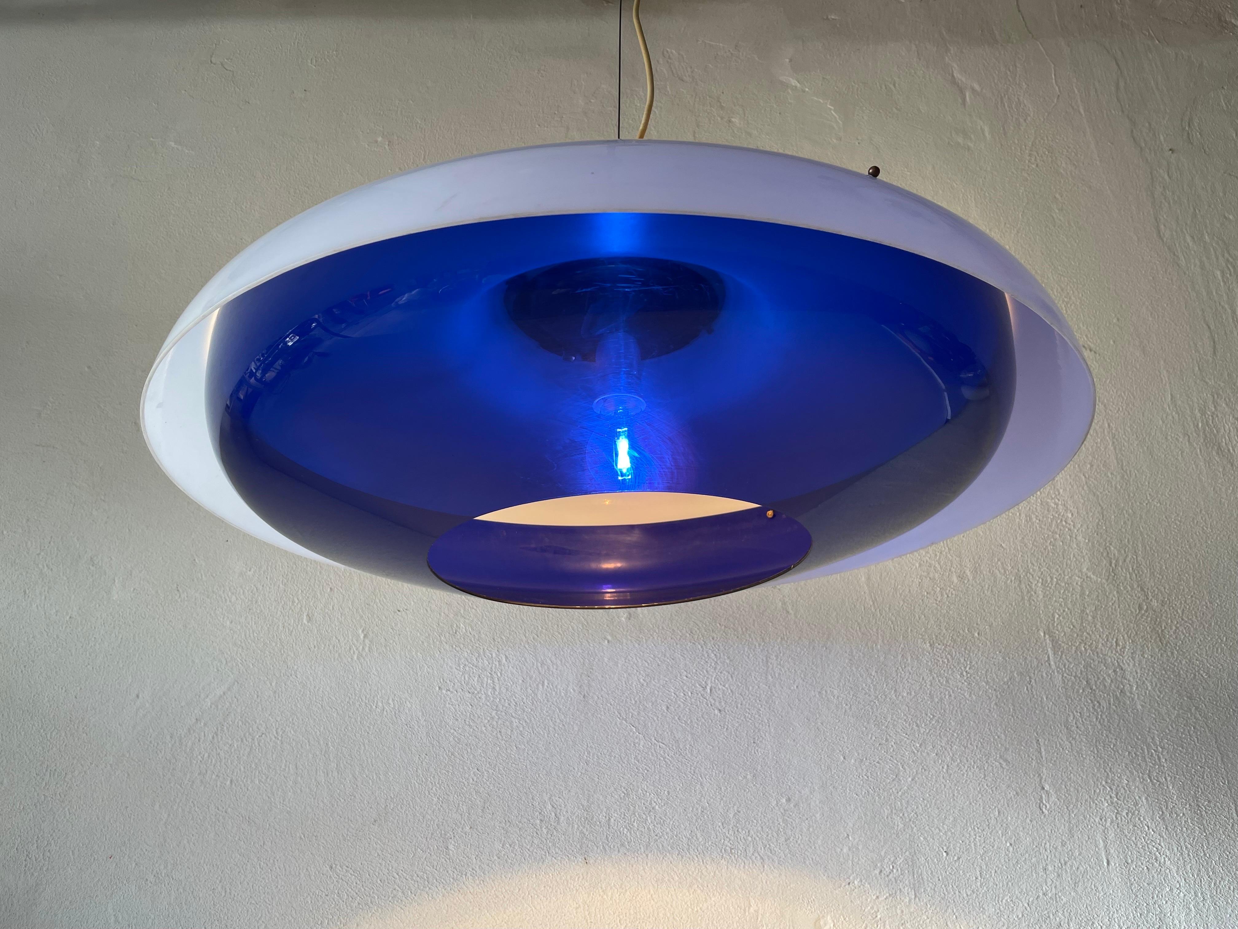 Ufo Design Blue & White Plexiglass XXL Pendant Lamp, 1970s, Italy For Sale 4