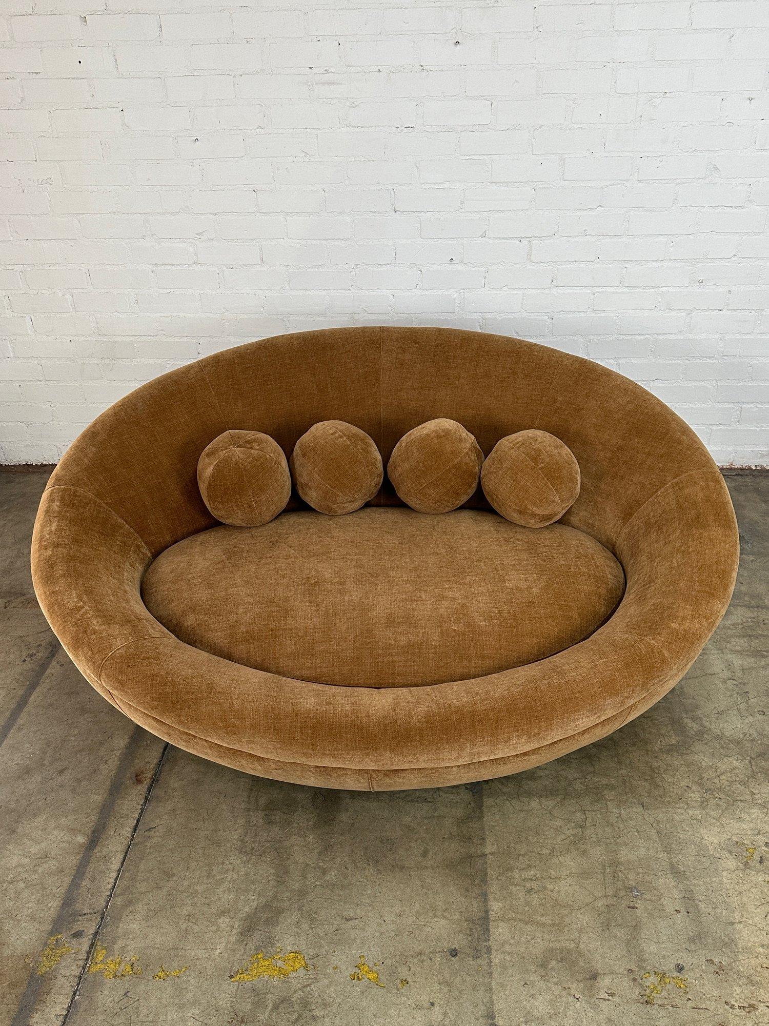 UFO Sofa by Cellini In Good Condition For Sale In Los Angeles, CA