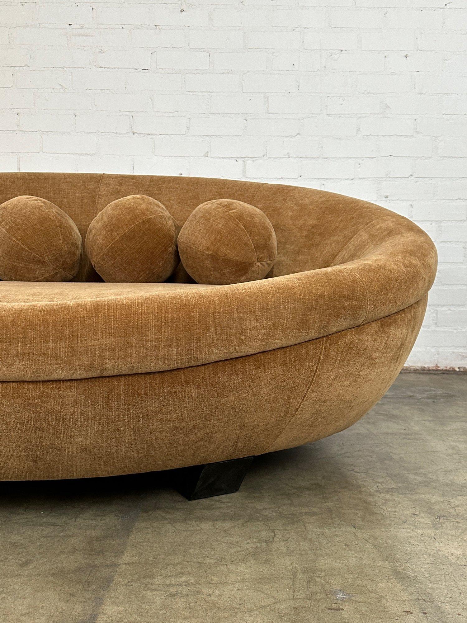 Late 20th Century UFO Sofa by Cellini For Sale