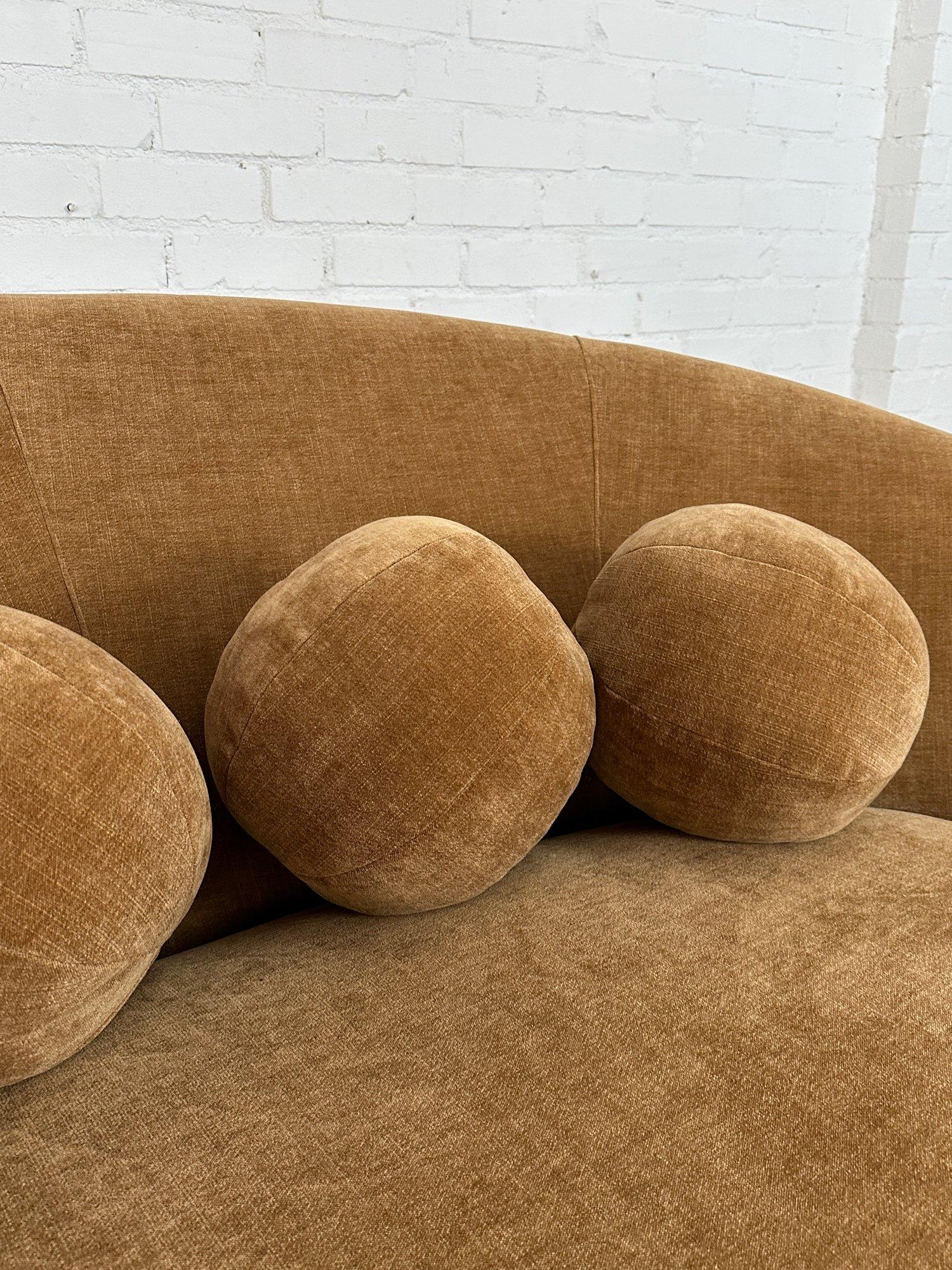 UFO Sofa by Cellini For Sale 1