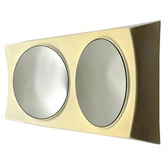 UFO Wandspiegel Italienisches A Space Age Design aus flexiblem elfenbeinfarbenem Kunststoff 1970er Jahre