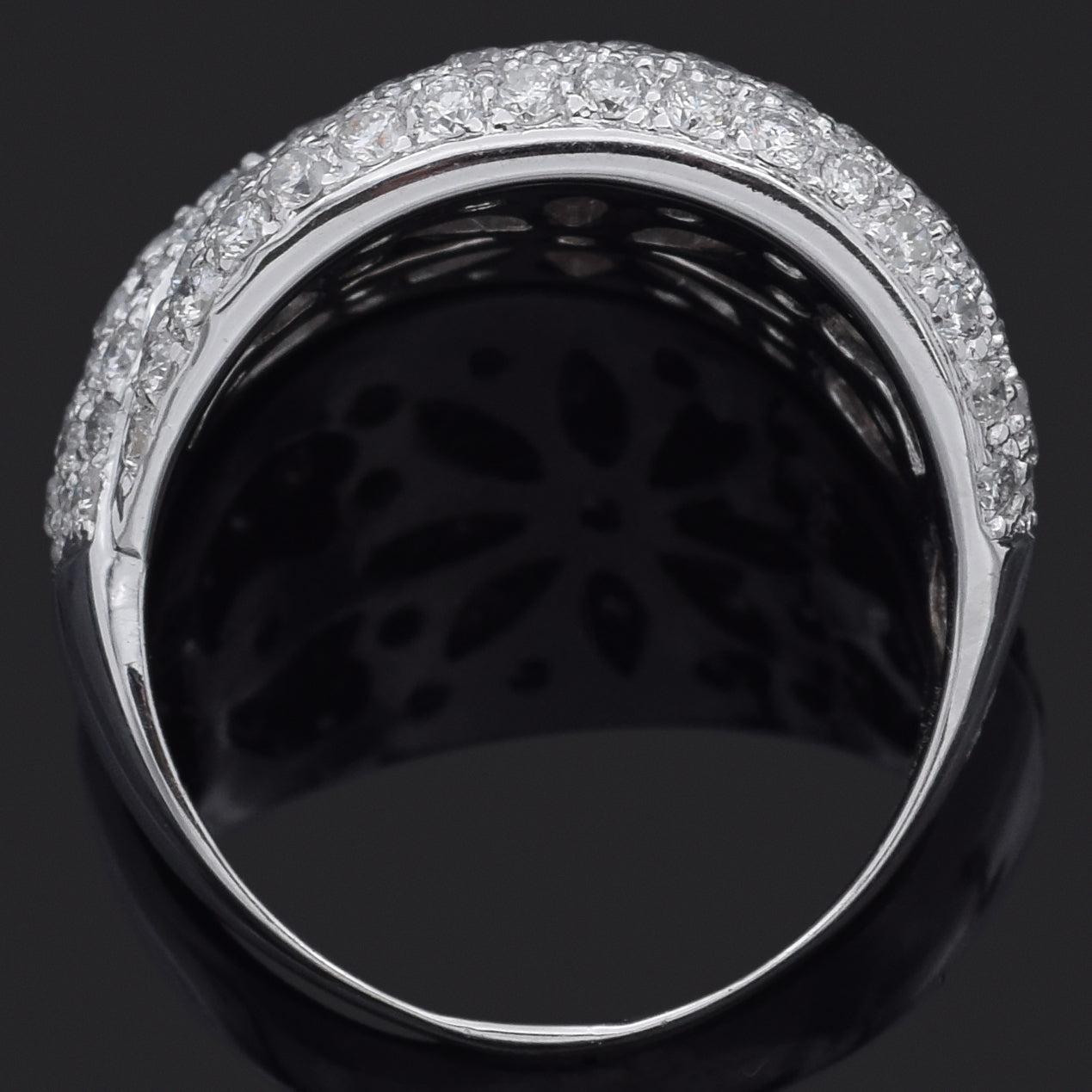 UGL Appraised $4500 14K Weißgold 3,15 TCW Diamant-Cluster-Cocktailring mit Diamant-Cluster im Angebot 2