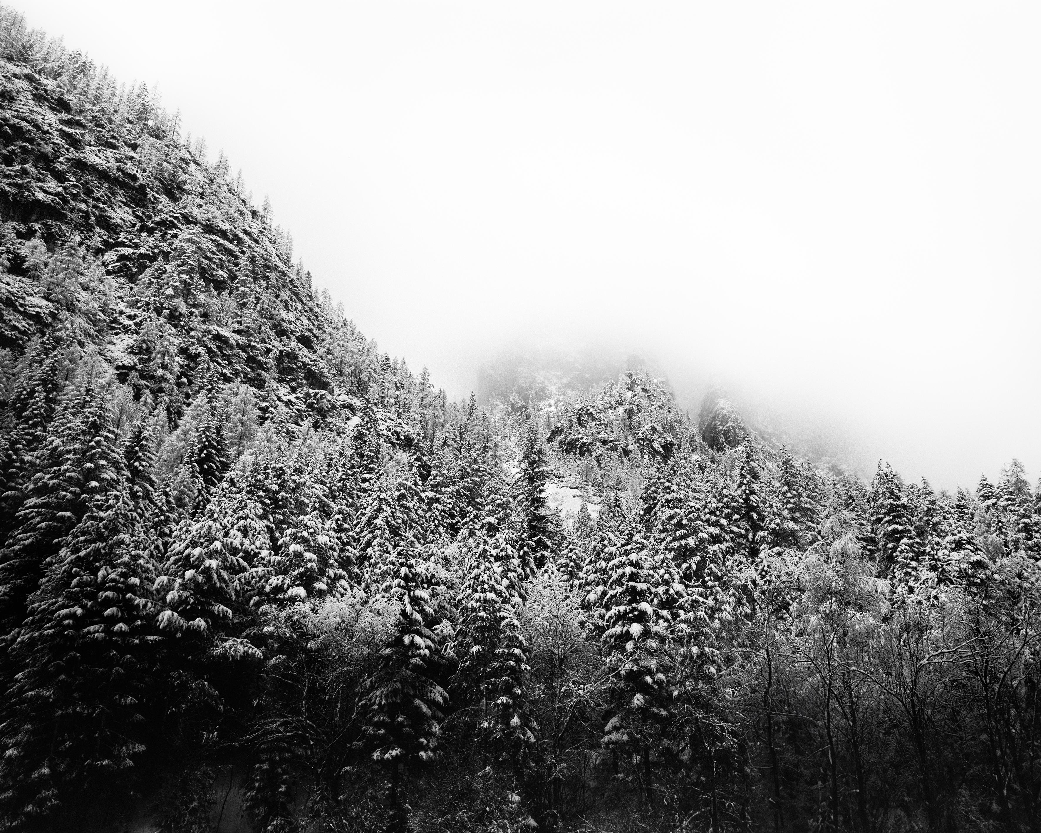 Ugne Pouwell Landscape Photograph – Cortina D'Ampezzo Nr.3, Analogue Schwarz-Weiß- Dolomite-Fotografie, Ltd. 20