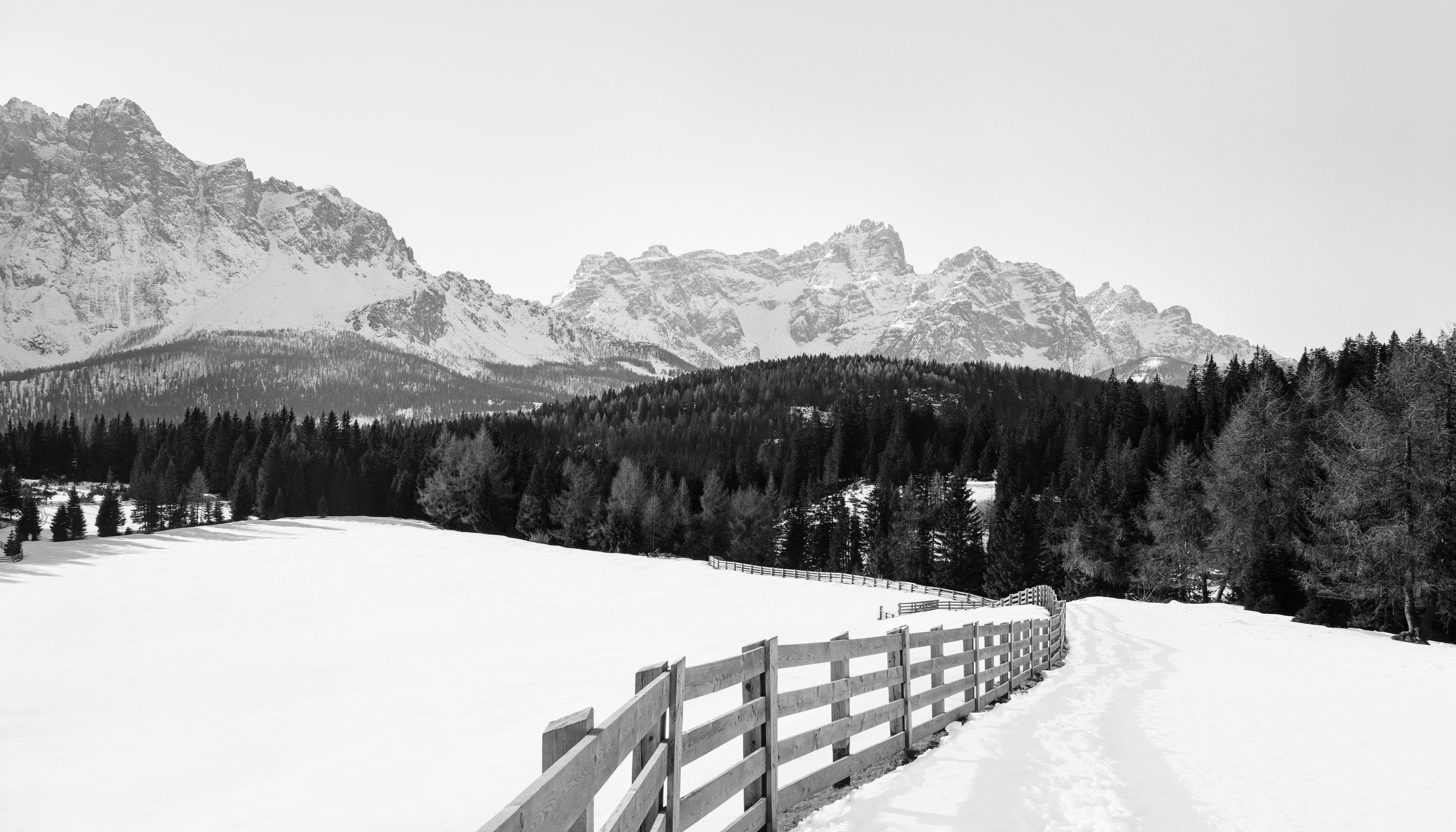 Ugne Pouwell Black and White Photograph – Dolomites No.2, Analogue Schwarz-Weiß-Gebirgefotografie, Ltd. 20