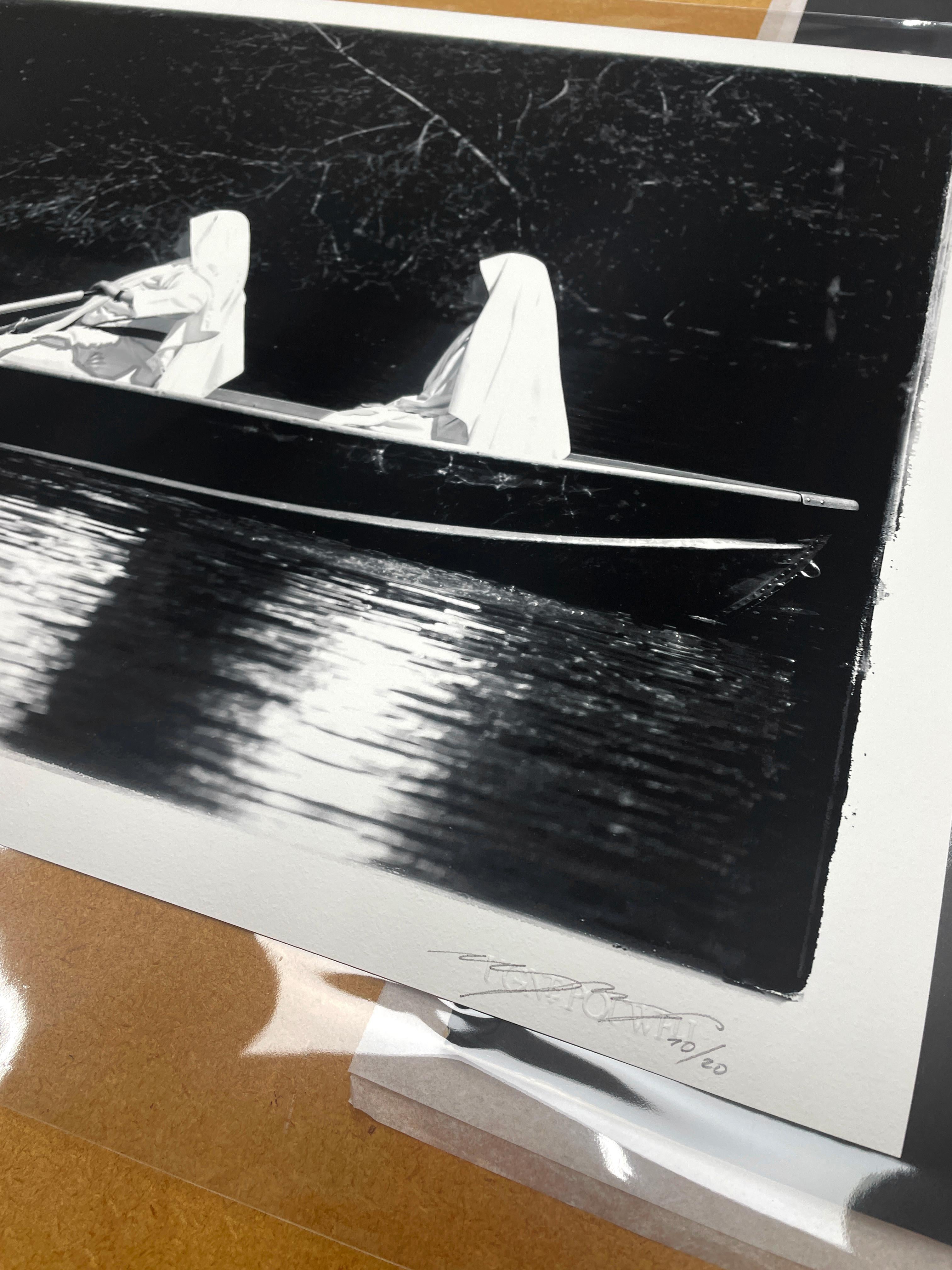Nuns of New York – Schwarz-Weiß-Fotografie, limitierte Auflage 11 von 20 Stück – Photograph von Ugne Pouwell