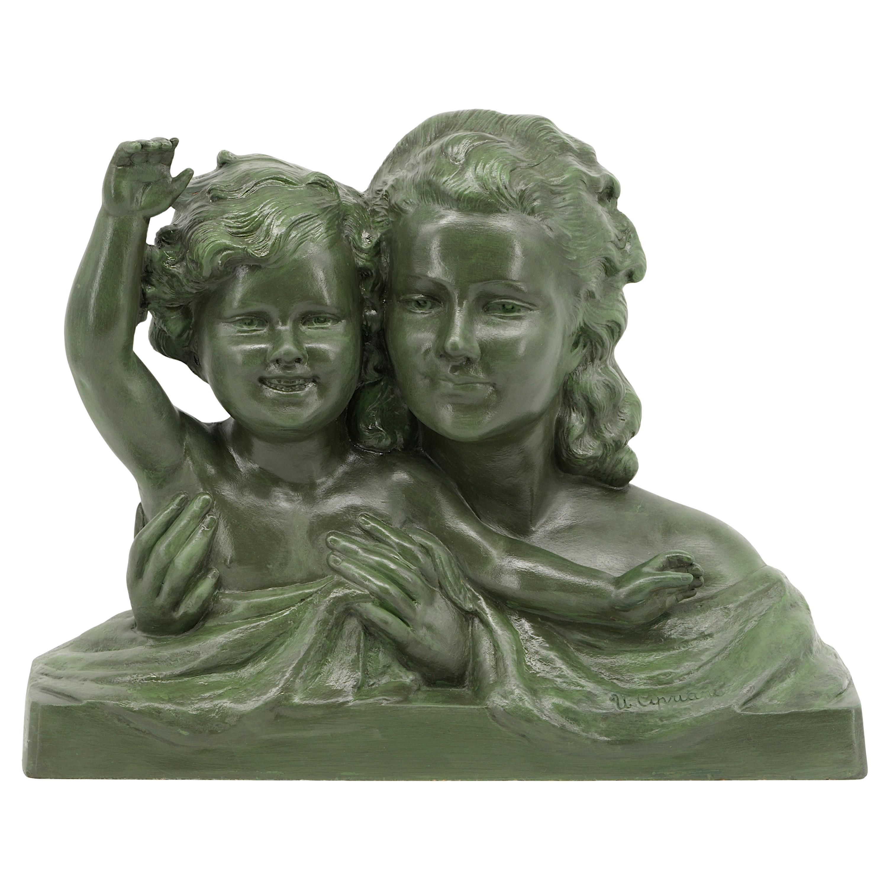 Ugo Cipriani Gran escultura francesa Art Déco de terracota de madre e hijo, 1920