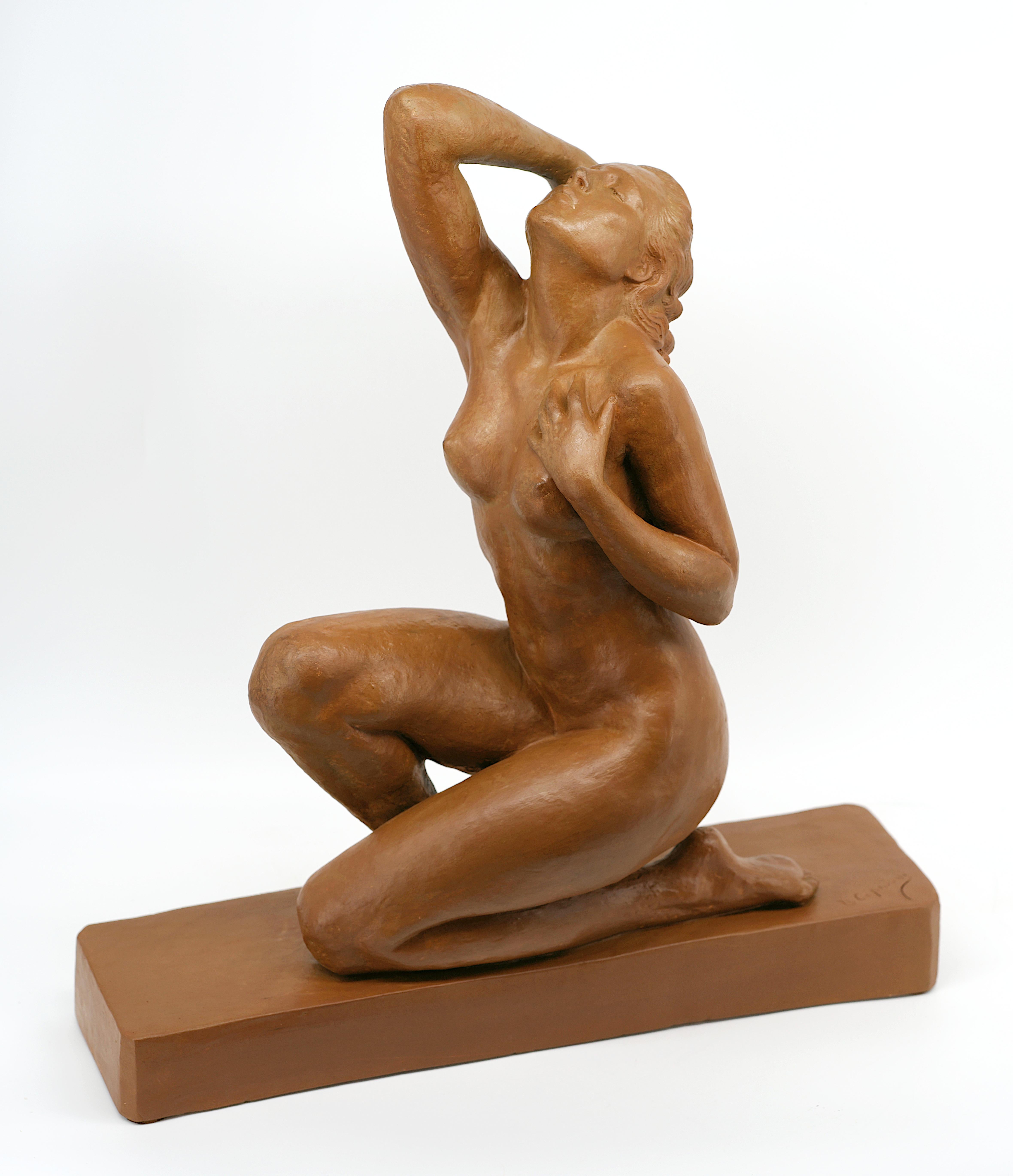 Ugo Cipriani Terracotta Naked Woman, 1920 In Excellent Condition For Sale In Saint-Amans-des-Cots, FR