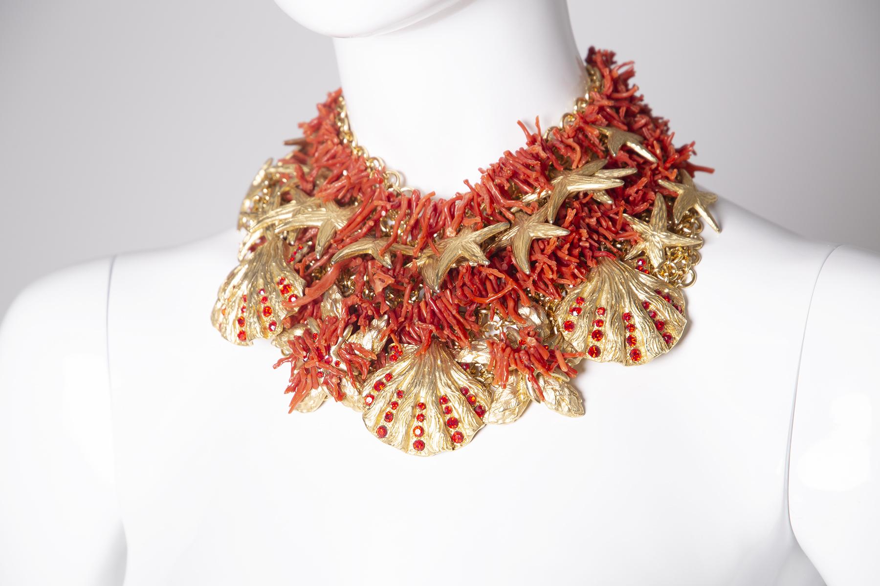 versace starfish necklace