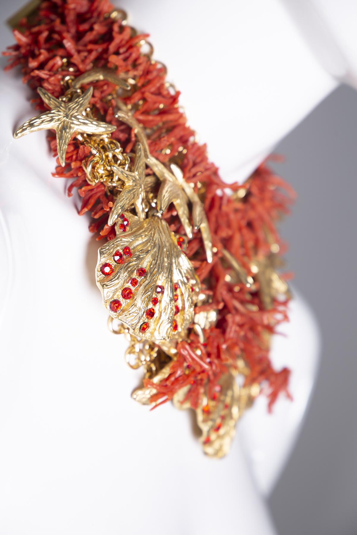 Gianni Versace by Ugo Correani Necklace 'Capri Series' w Coral In Good Condition In Milano, IT