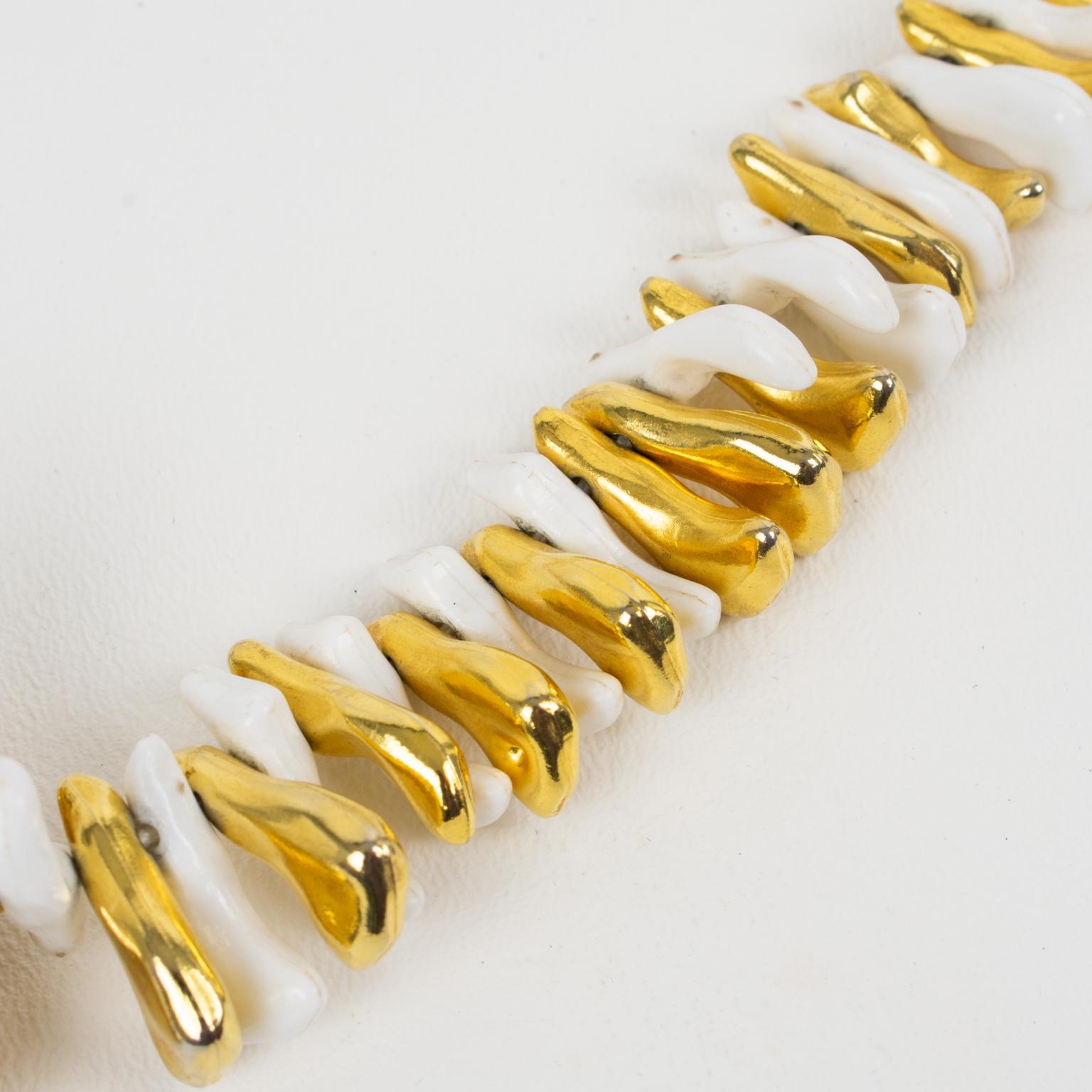Ugo Correani Gold and White Choker Necklace with Jeweled Medallion For Sale 8