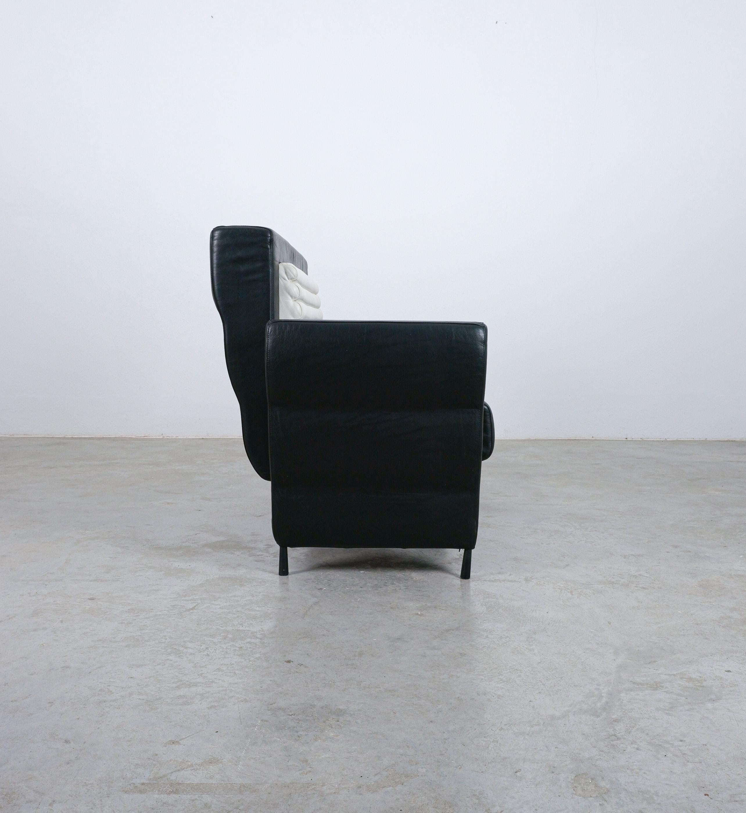 Ugo La Pietra für Busnelli Flessuosa Sofa aus schwarzem und weißem Leder, Italien 1985 im Angebot 2