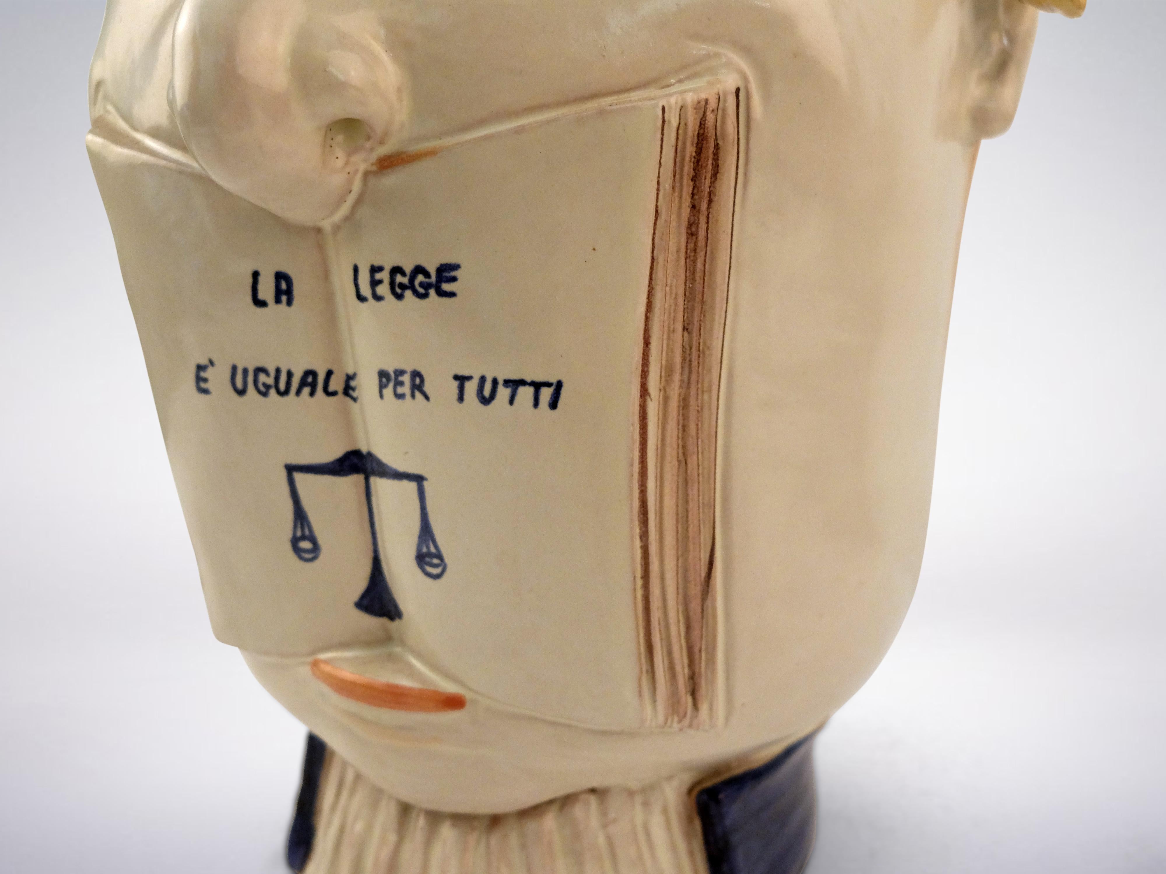 Vernissé Ugo La Pietra, Vase en porcelaine « Avvocato », 2010 en vente