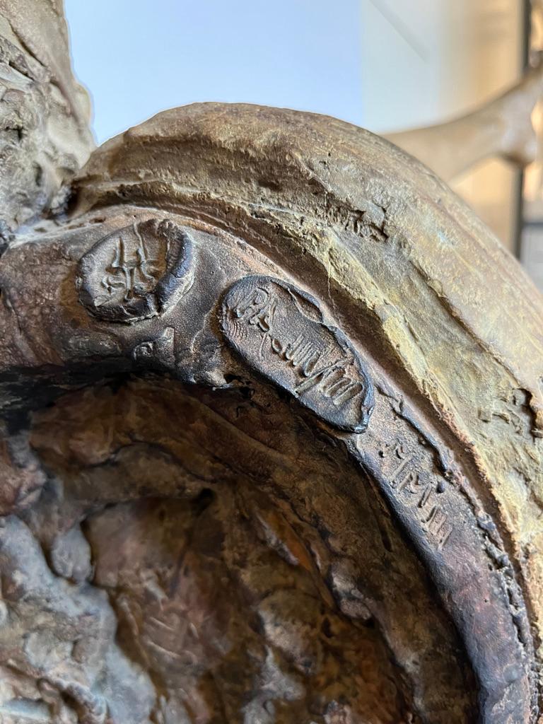 Scultura contemporanea di donna nuda, sensuale ed elegante, in bronzo 6