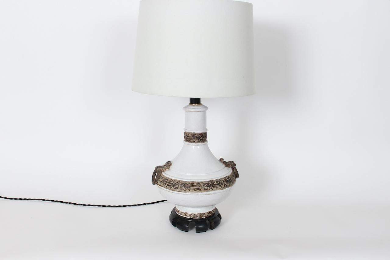 Italian Ugo Zaccagnini Ming Style Off White & Cocoa Banded Glazed Pottery Lamp, C. 1960 For Sale