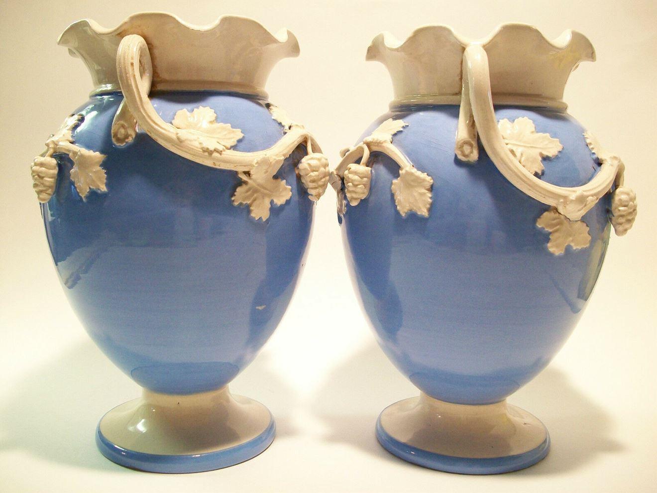Hand-Crafted UGO ZACCAGNINI, Pr. of Italian Studio Pottery Majolica Vases, Mid 20th Century For Sale