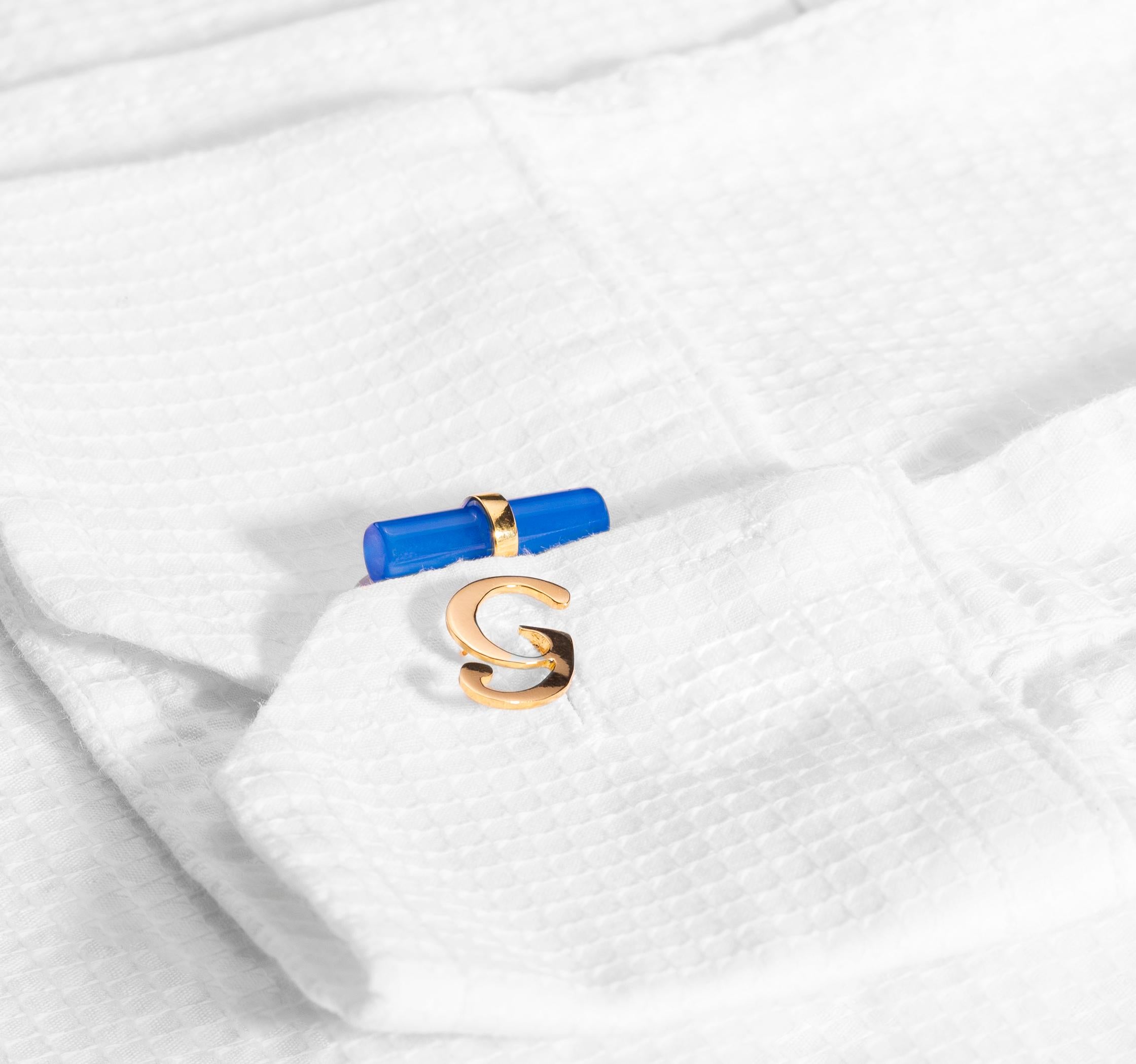 Modern Personalize 18 K Yellow Gold Blue Agate and Letter Customizable Unisex Cufflinks For Sale