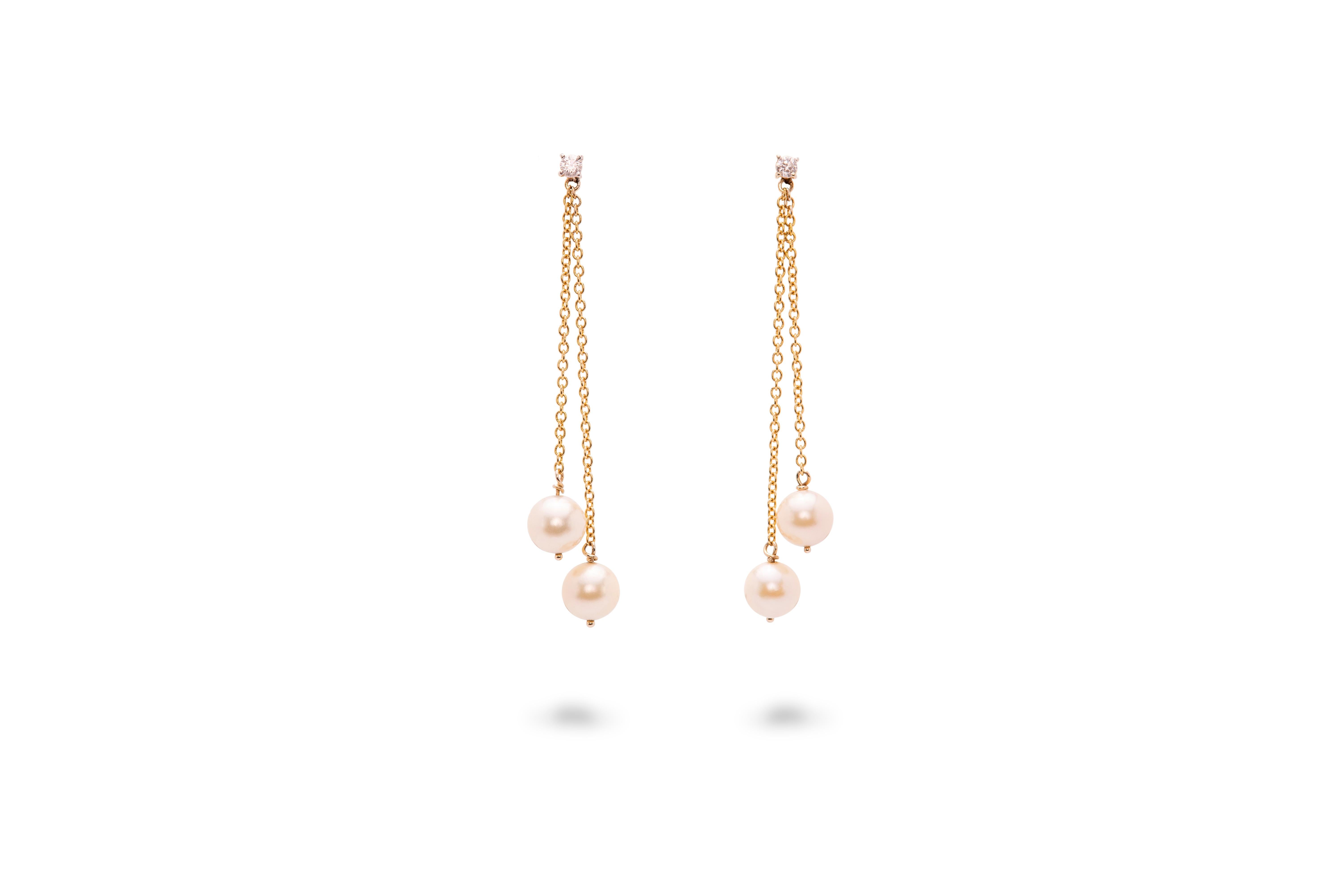 Women's 18 Karat Yellow Gold 0.16Karat White Diamond Dangle Earrings For Sale