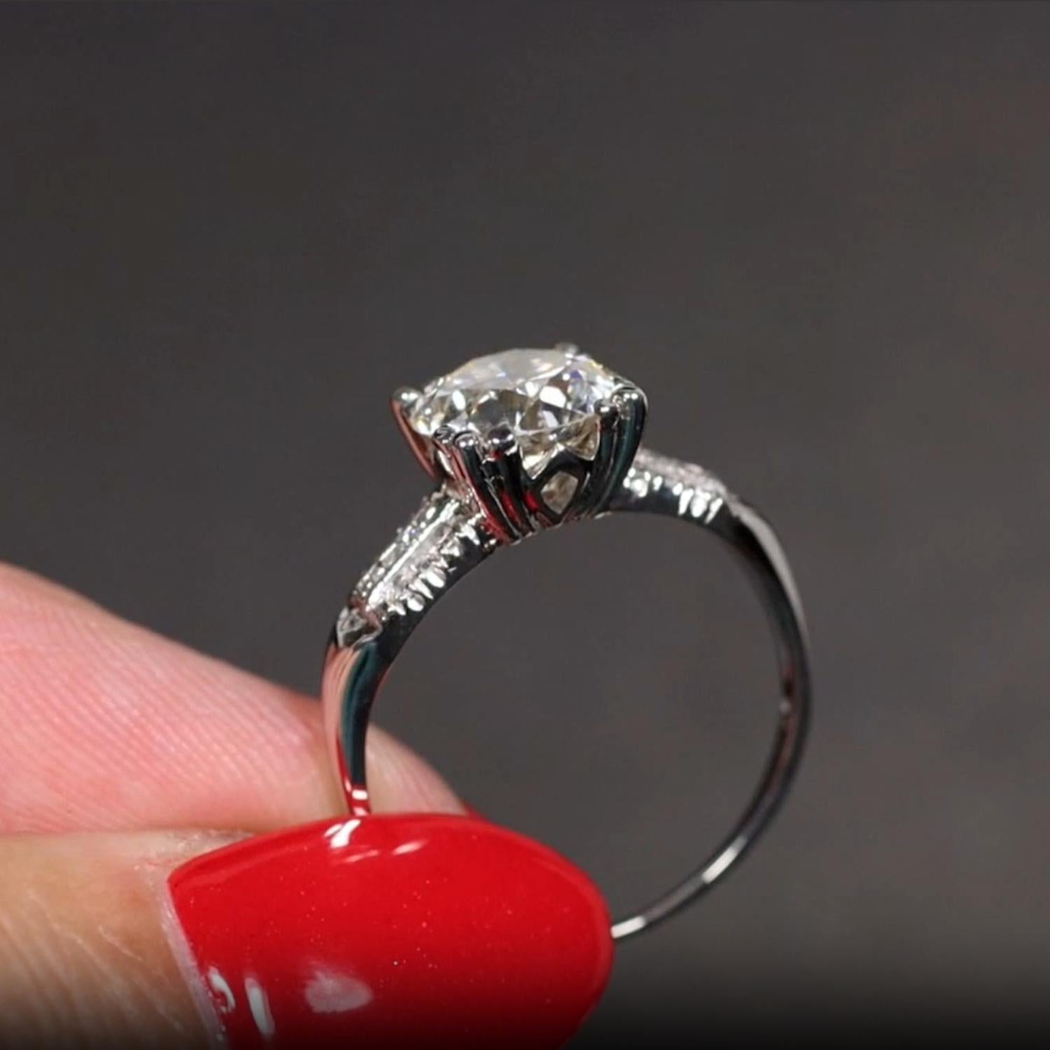 Art Déco Anello di fidanzamento con diamante vecchio taglio europeo certificato UGS da 2,07 carati - Platino Vintage in vendita