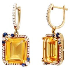 Collection ukrainienne Boucles d'oreilles en or jaune 18 carats avec diamants, saphirs bleus et citrine