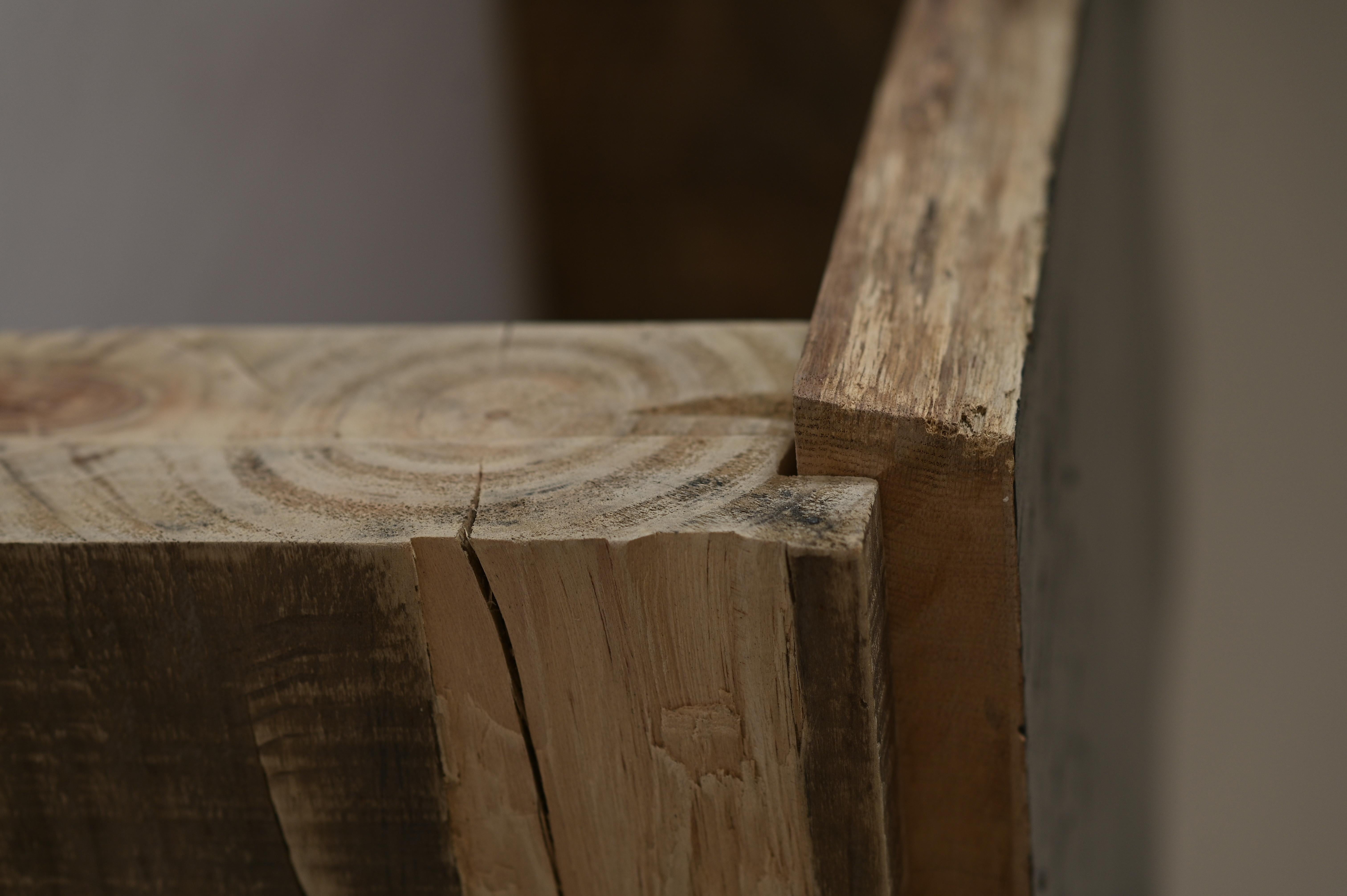 Ukrainischer Contemporary Art Oak Wood Scars Tisch von Olexandr Pinchuk (Moderne) im Angebot