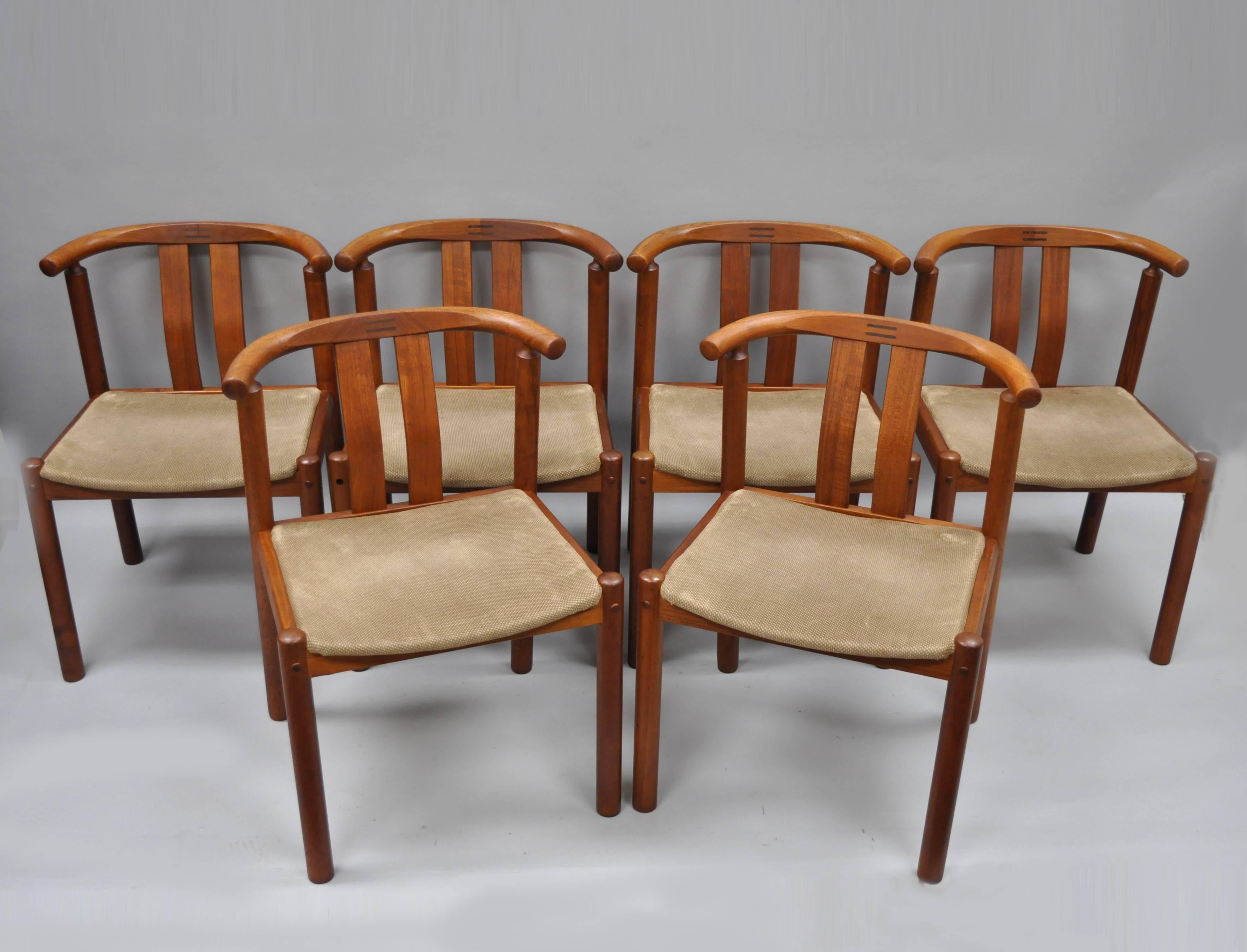 Uldum Danish Modern Teak Dining Chairs Curved Back, Set of Six 7