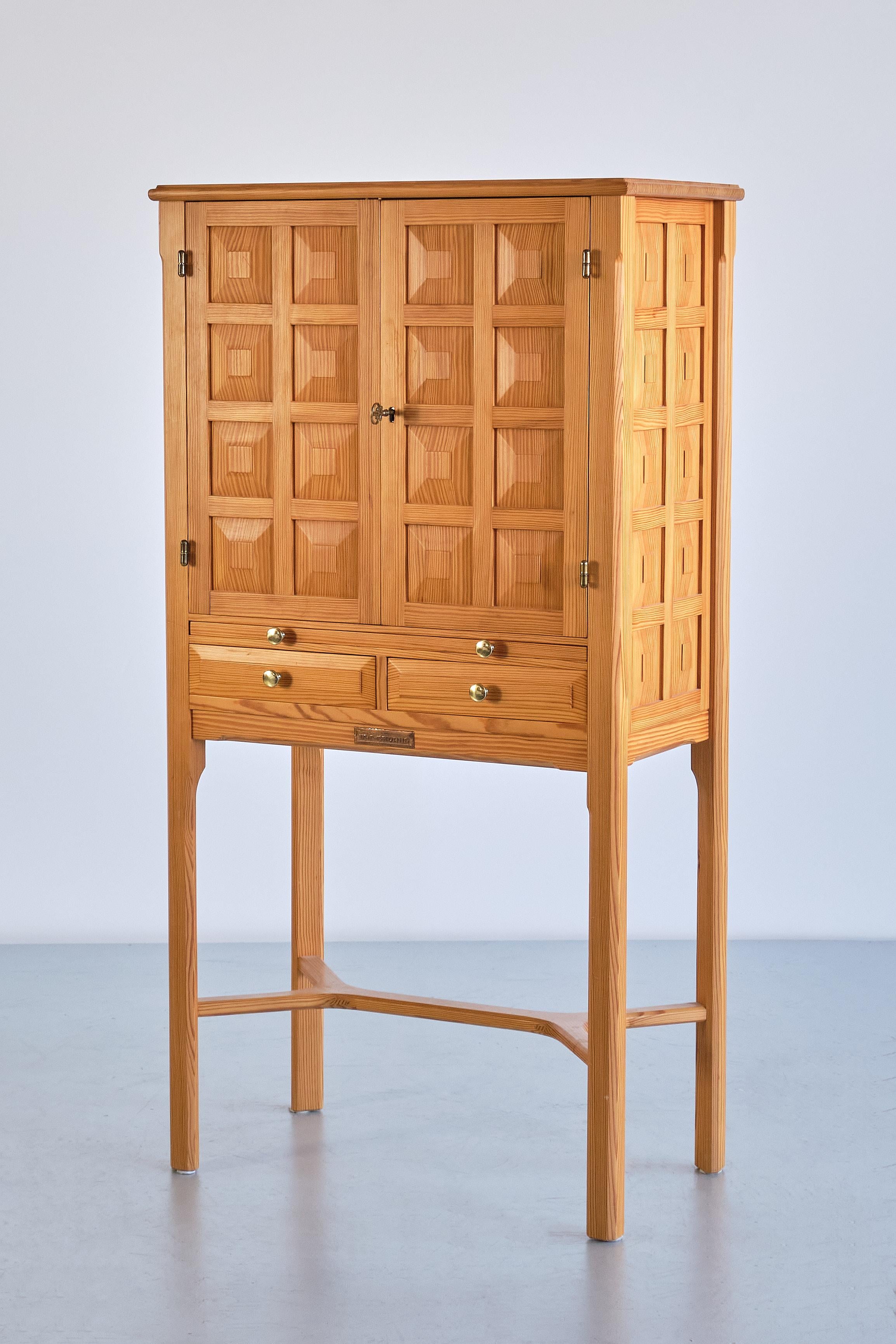 Late 20th Century Ulf Ekdahl Cabinet in Solid Pine Wood and Brass, Nybro, Sweden, 1979 For Sale
