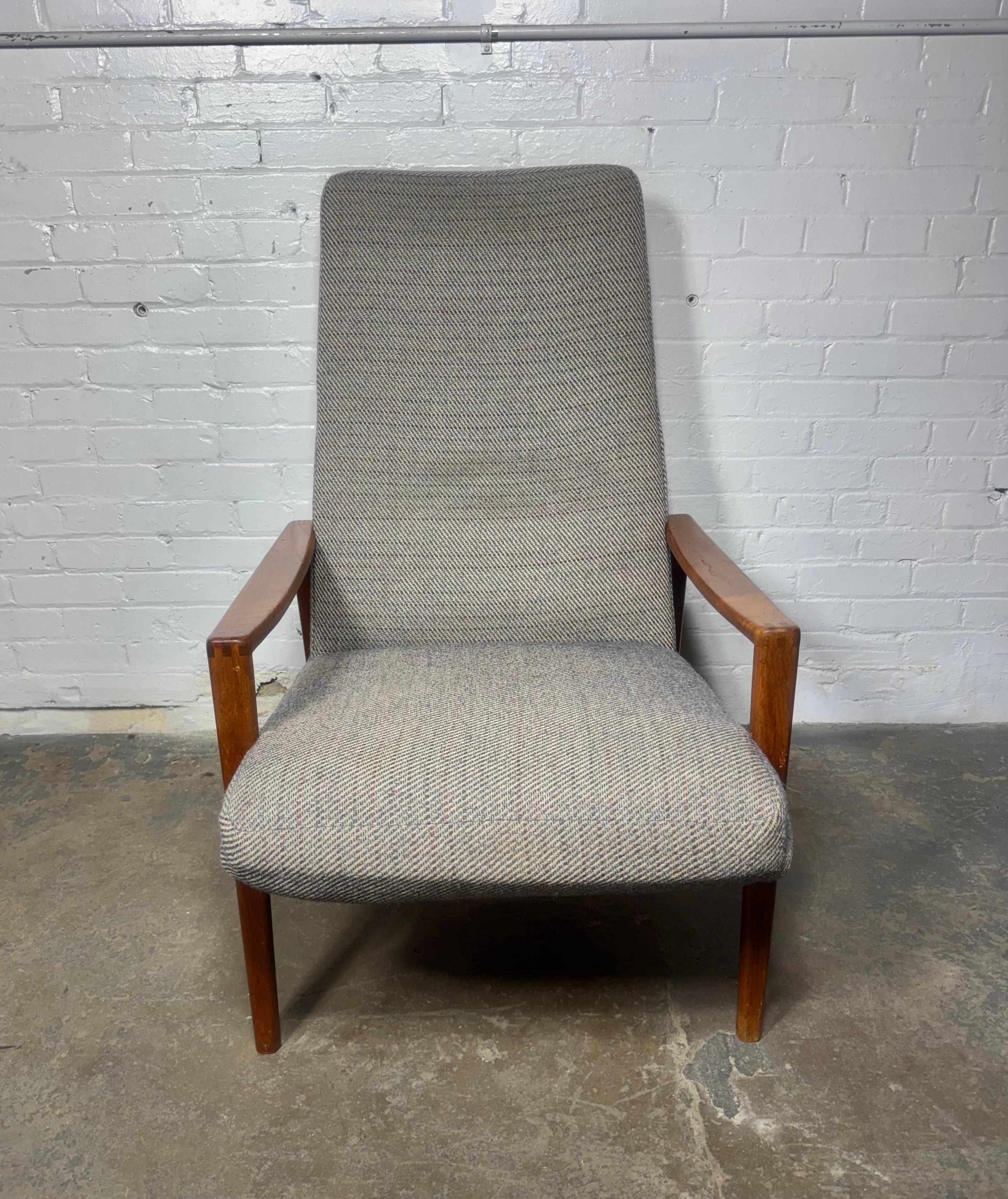 Ulferts Fabriker Sweden Teak Highback Easy Chair In Good Condition For Sale In Buffalo, NY