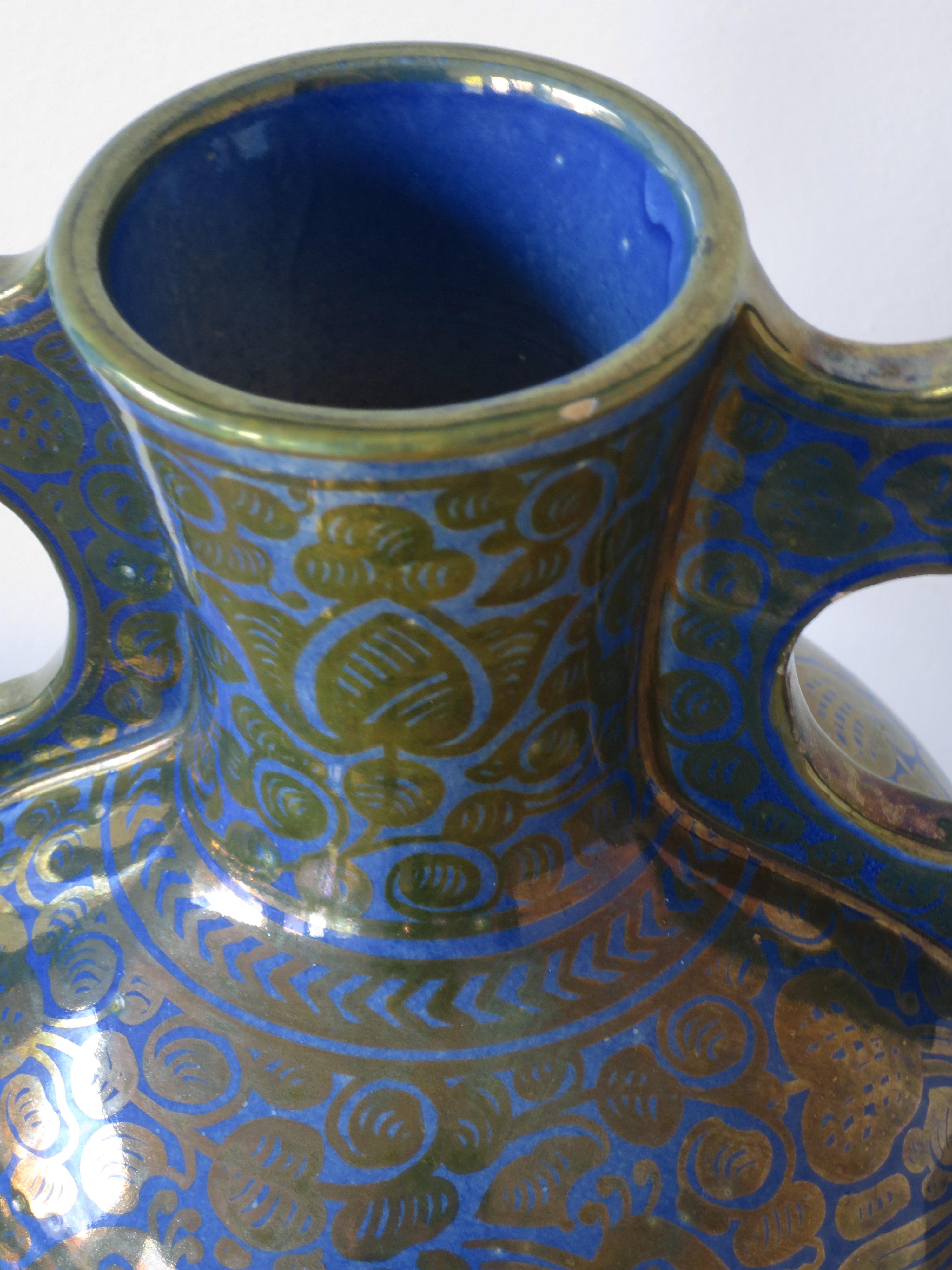 Ulisse Cantagalli Majolica Vase In Good Condition In Washington, DC