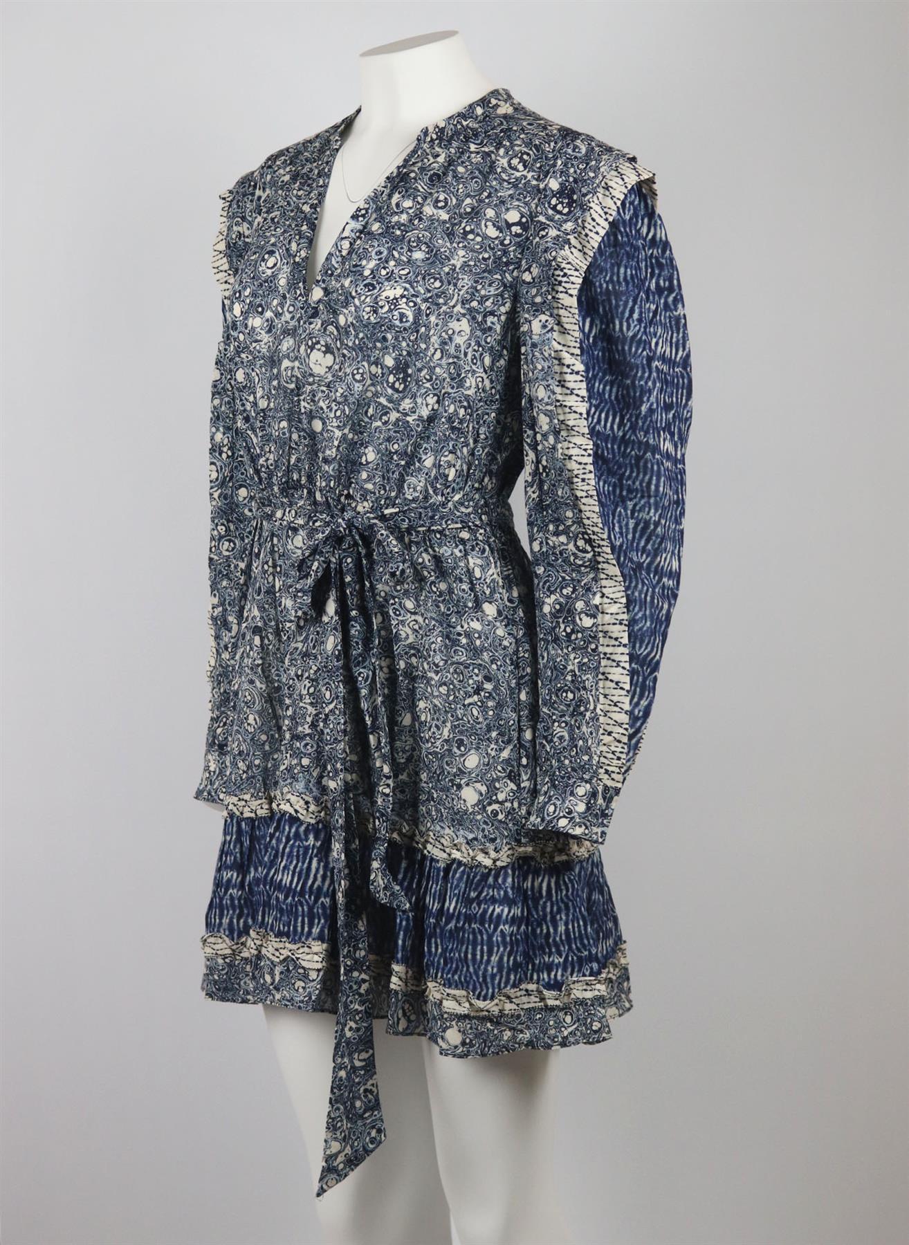 Ulla Johnson has mastered the art of bohemian dressing, this 'Noumi' dress is made from lightweight cotton-blend voile, it's printed with a patchwork of prints and has a belted waist and ruffled trims that add to the feminine feel. Tonal-blue and