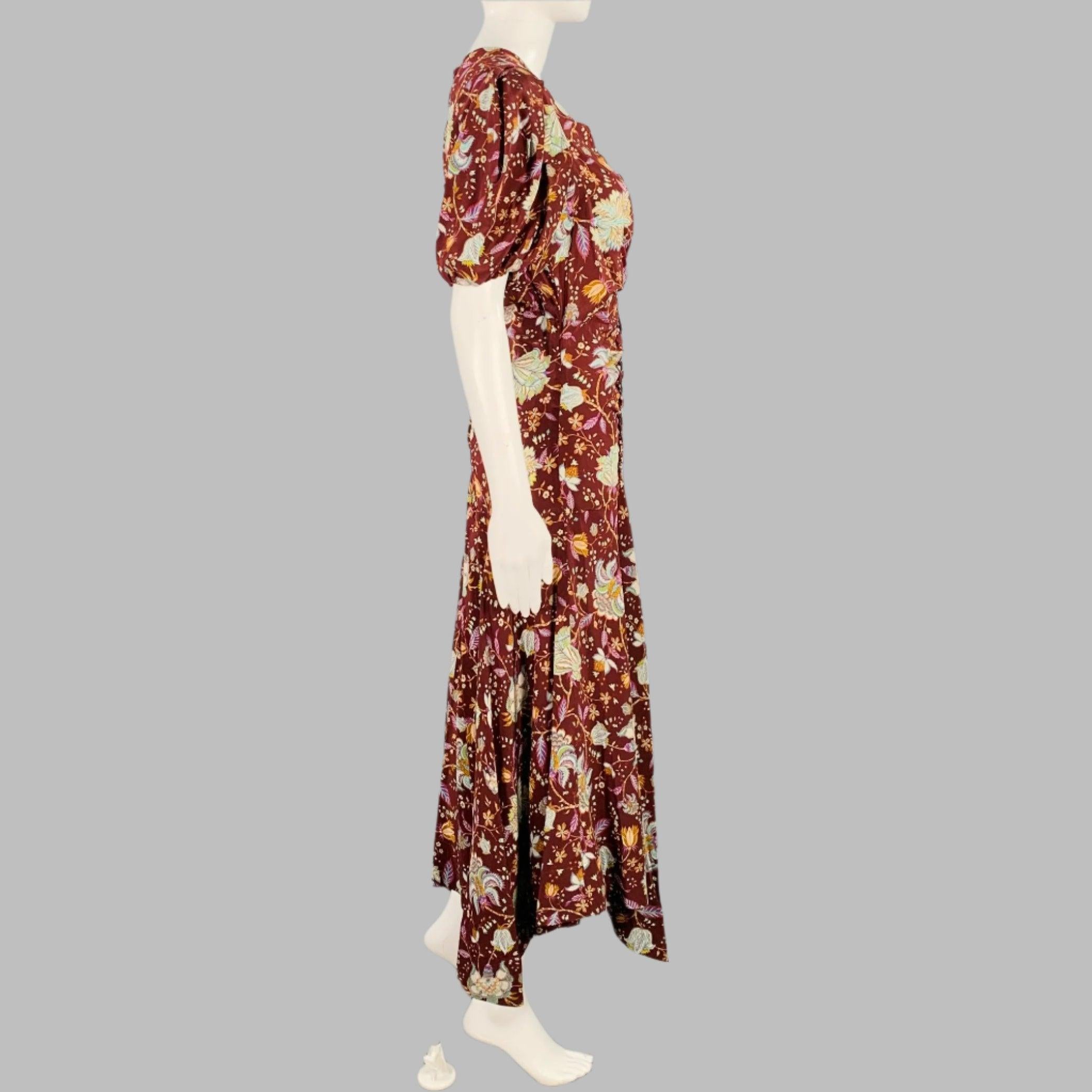 ULLA JOHNSON Größe 4 Heleen Burgunderfarbenes, mehrfarbiges, geblümtes Seidenkleid mit kurzen Ärmeln und Blumenmuster (Braun) im Angebot