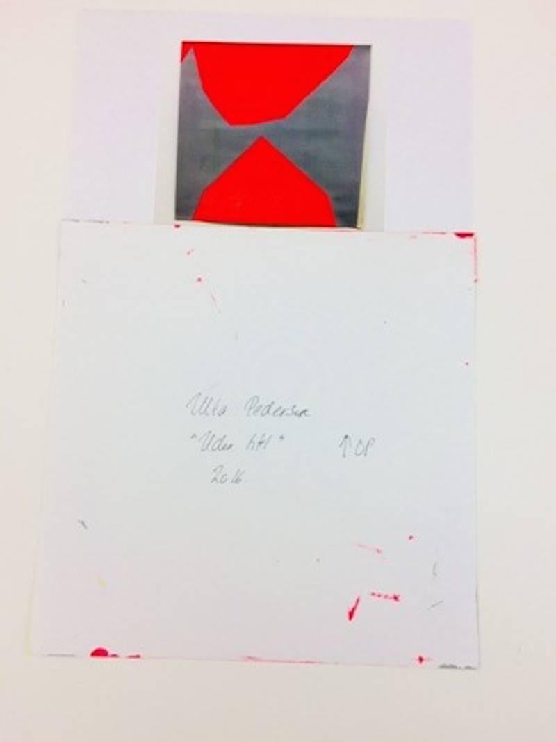 Cut-Up Paper I.26 (Abstraktes Gemälde) (Grau), Abstract Painting, von Ulla Pedersen