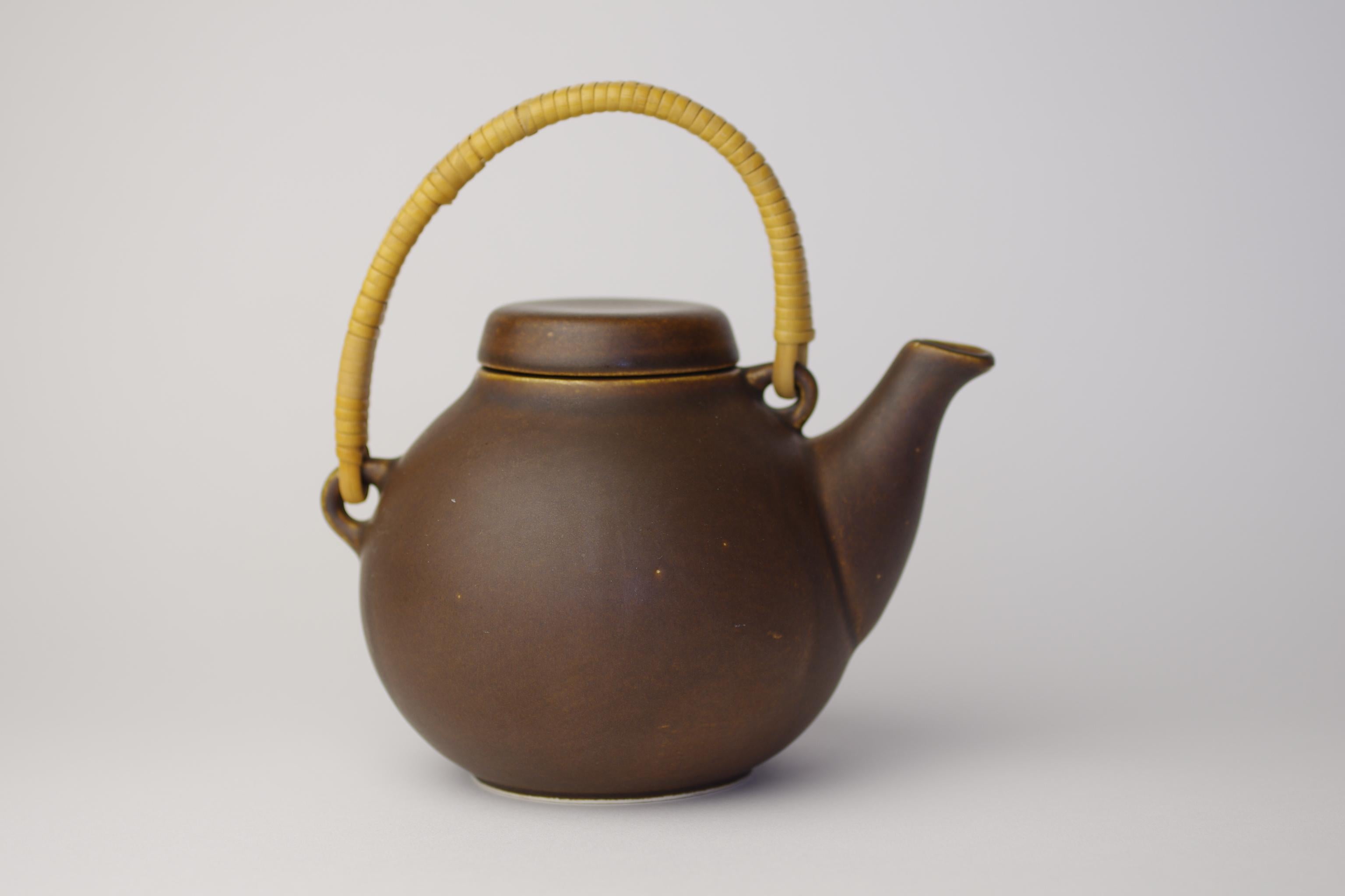 arabia teapot