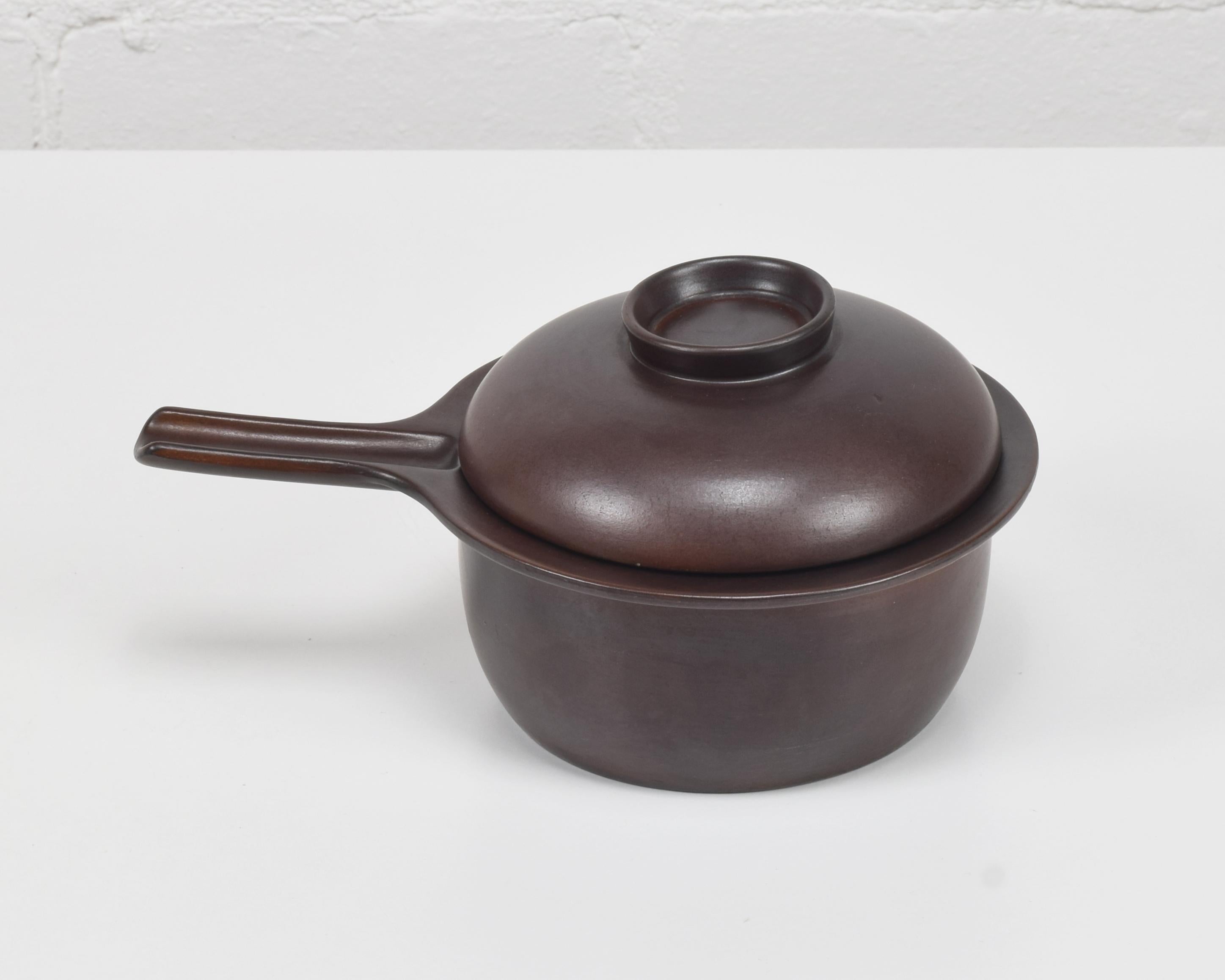 Ulla Procopé, Arabia Finland, oven/cooking pot 1957, mid-century super condition In Excellent Condition For Sale In London, GB