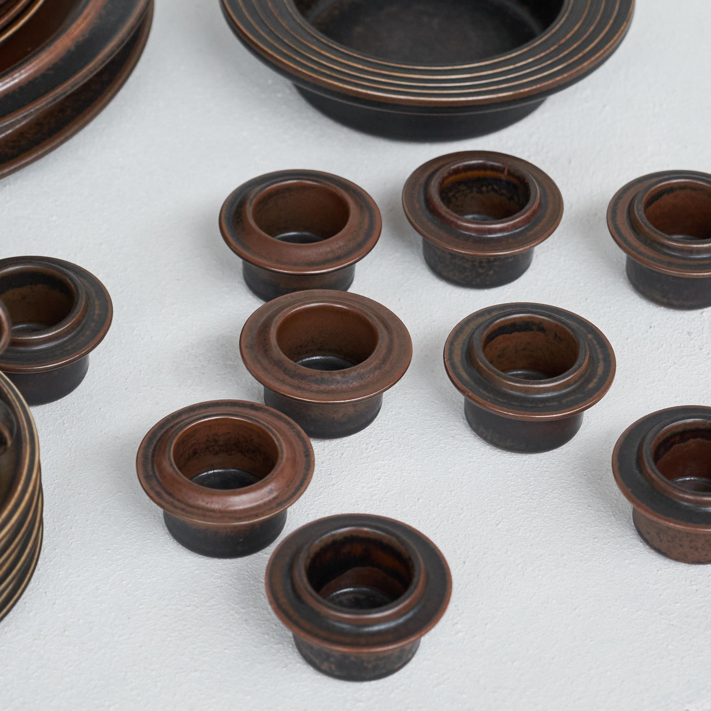 Ulla Procopé Monumental 172 Pezzi Set di stoviglie iconiche Arabia Ruska 1970s in vendita 8