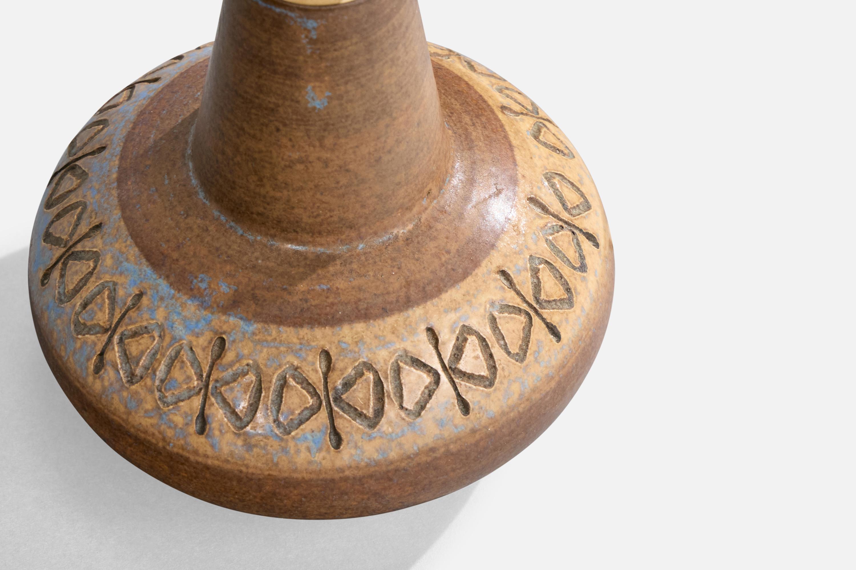 Svedese Ulla Winbladh, Lampada da tavolo, Ceramica, Svezia, anni '60 in vendita