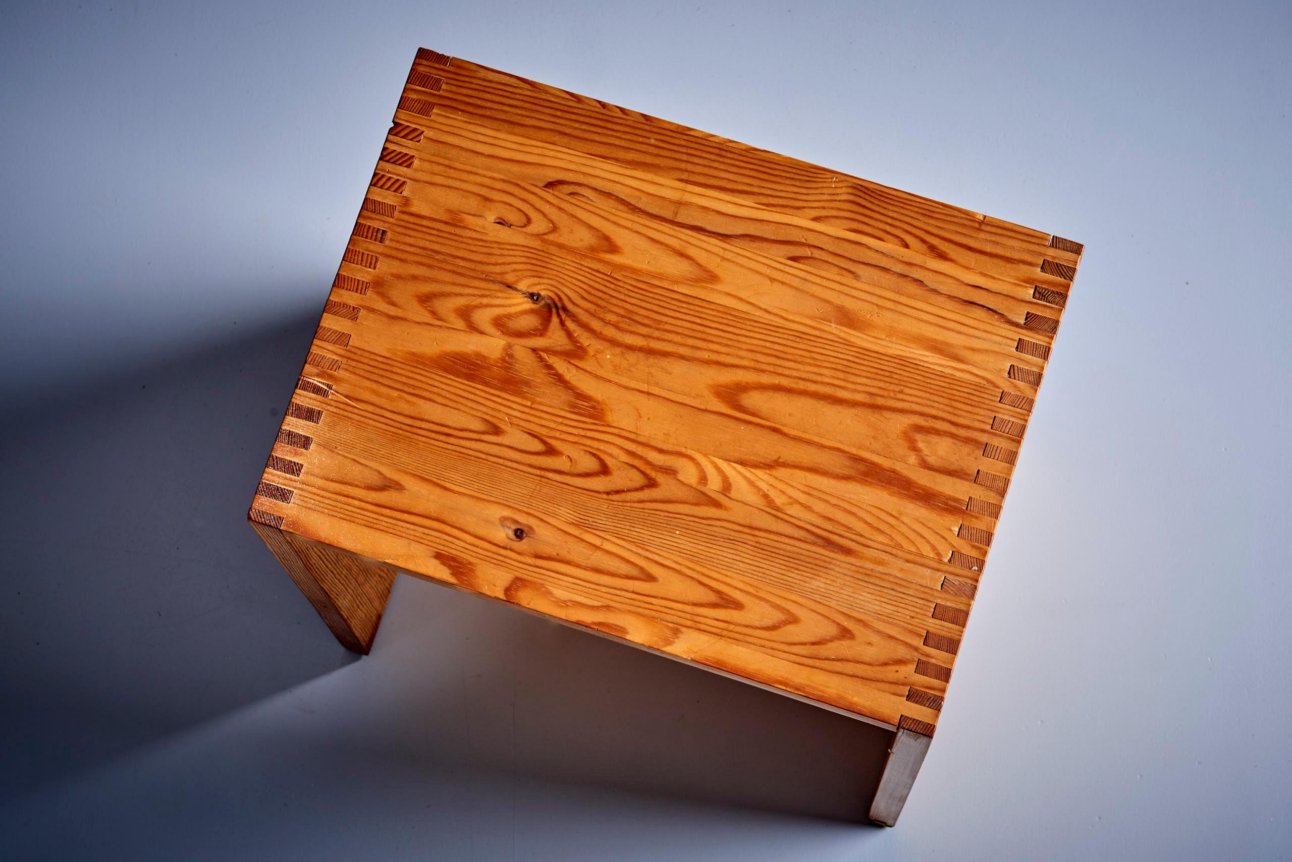Ulm Stool In Good Condition For Sale In Berlin, DE