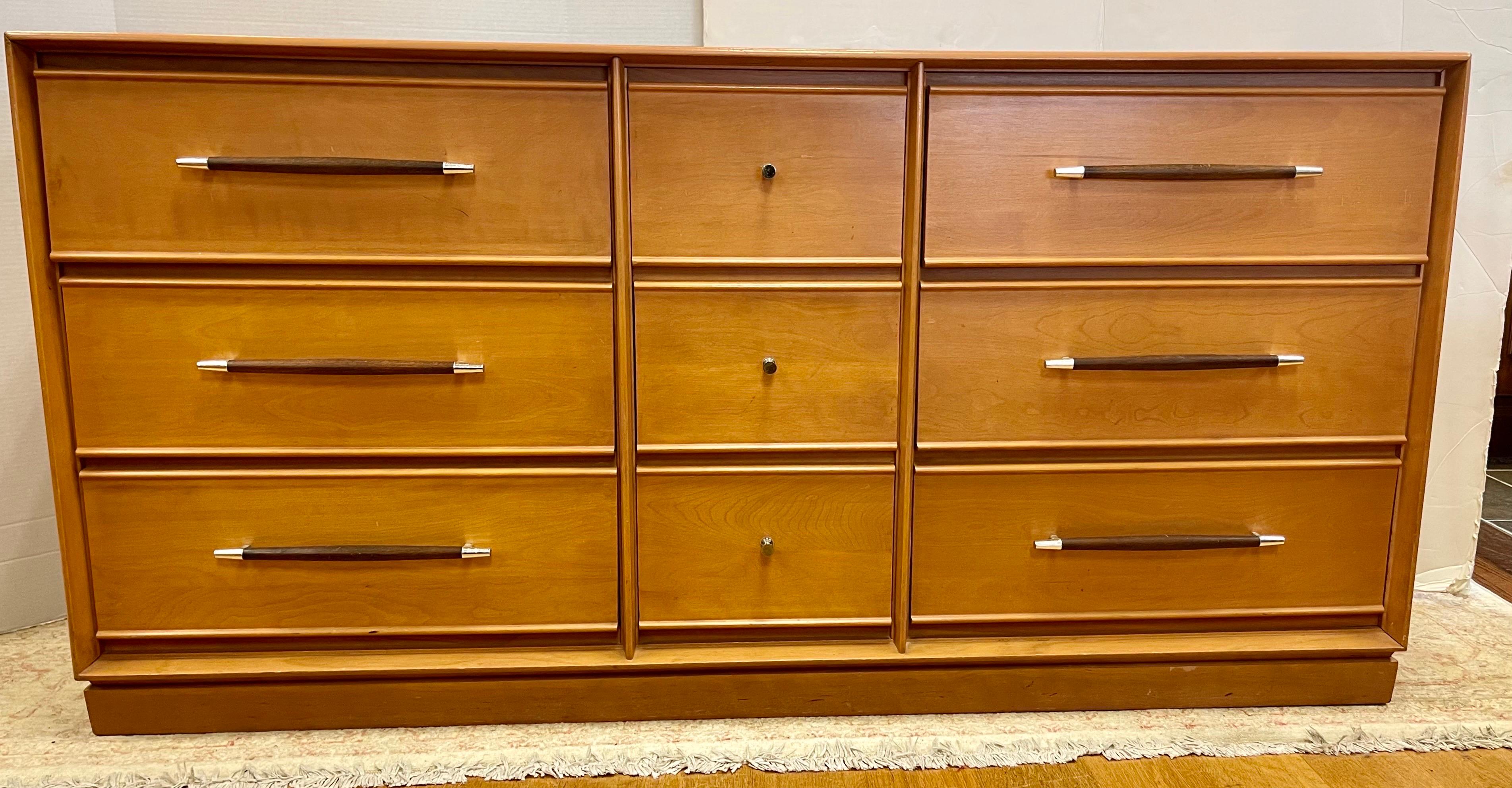 Mid-20th Century Rare Heywood Wakefield Mid-Century Modern 9 Drawer Dresser Chest of Drawers
