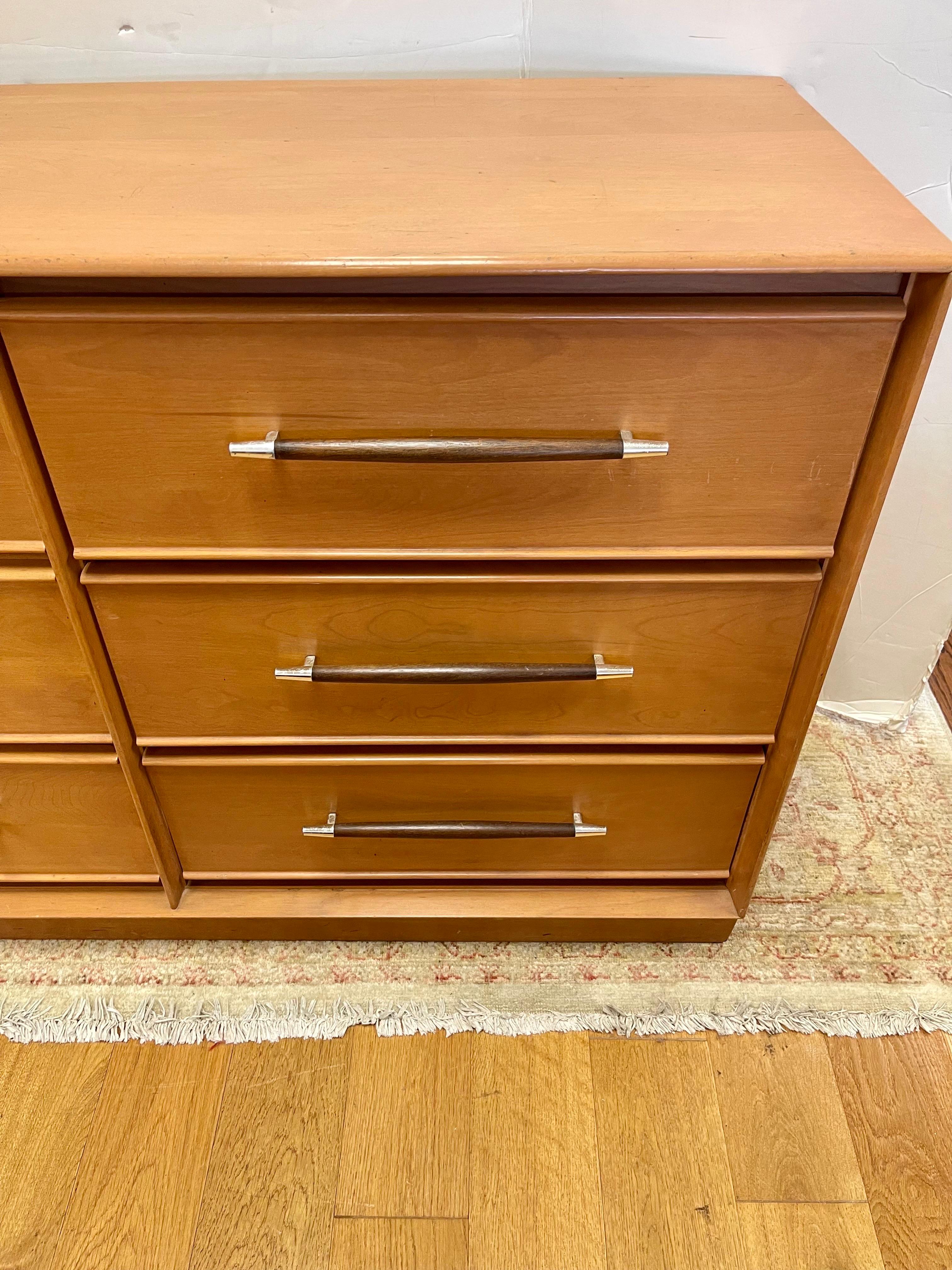 Wood Rare Heywood Wakefield Mid-Century Modern 9 Drawer Dresser Chest of Drawers