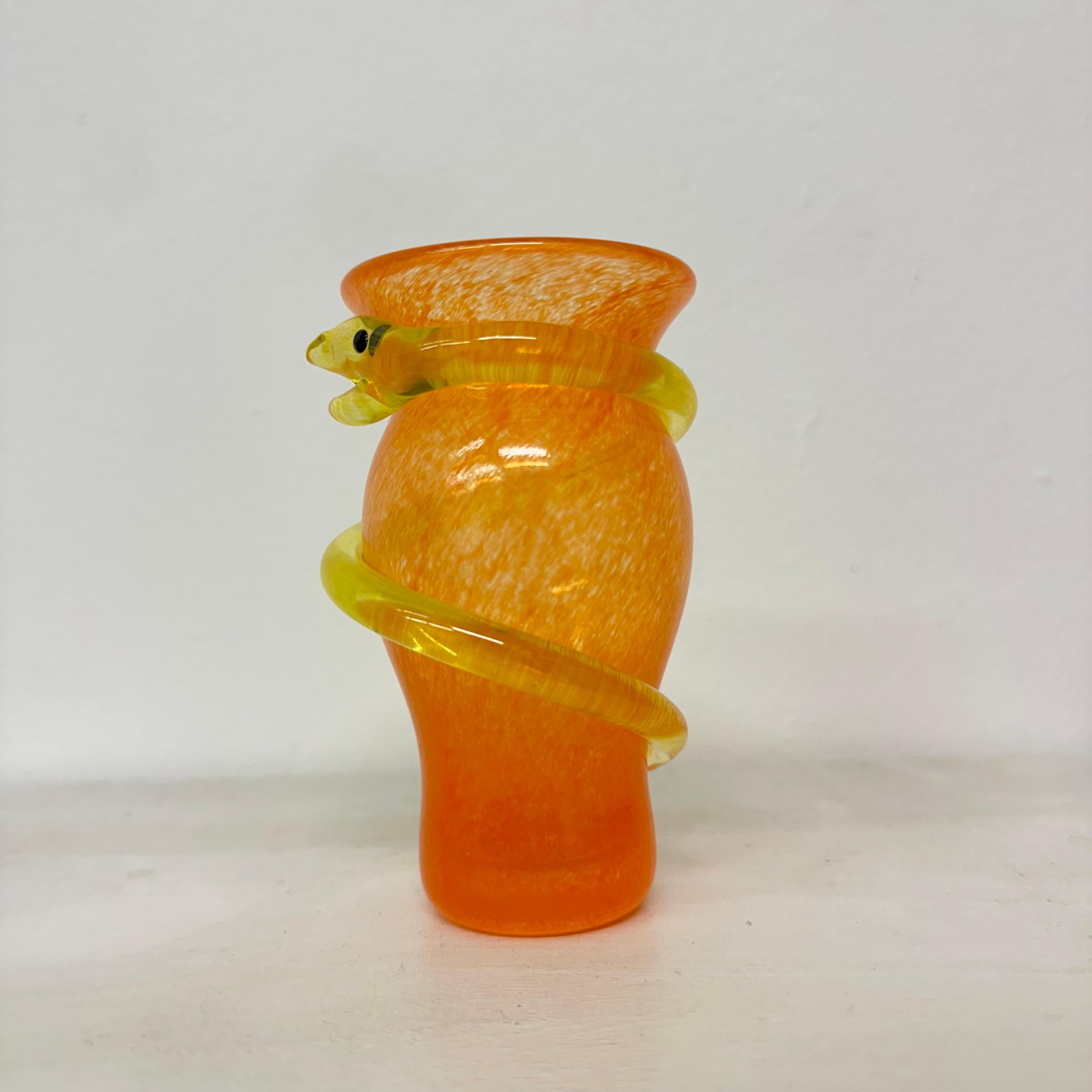 Ulrica Hydman für Kosta Boda Miniatur-Vase Schlange, 1980er Jahre Schweden im Angebot 8