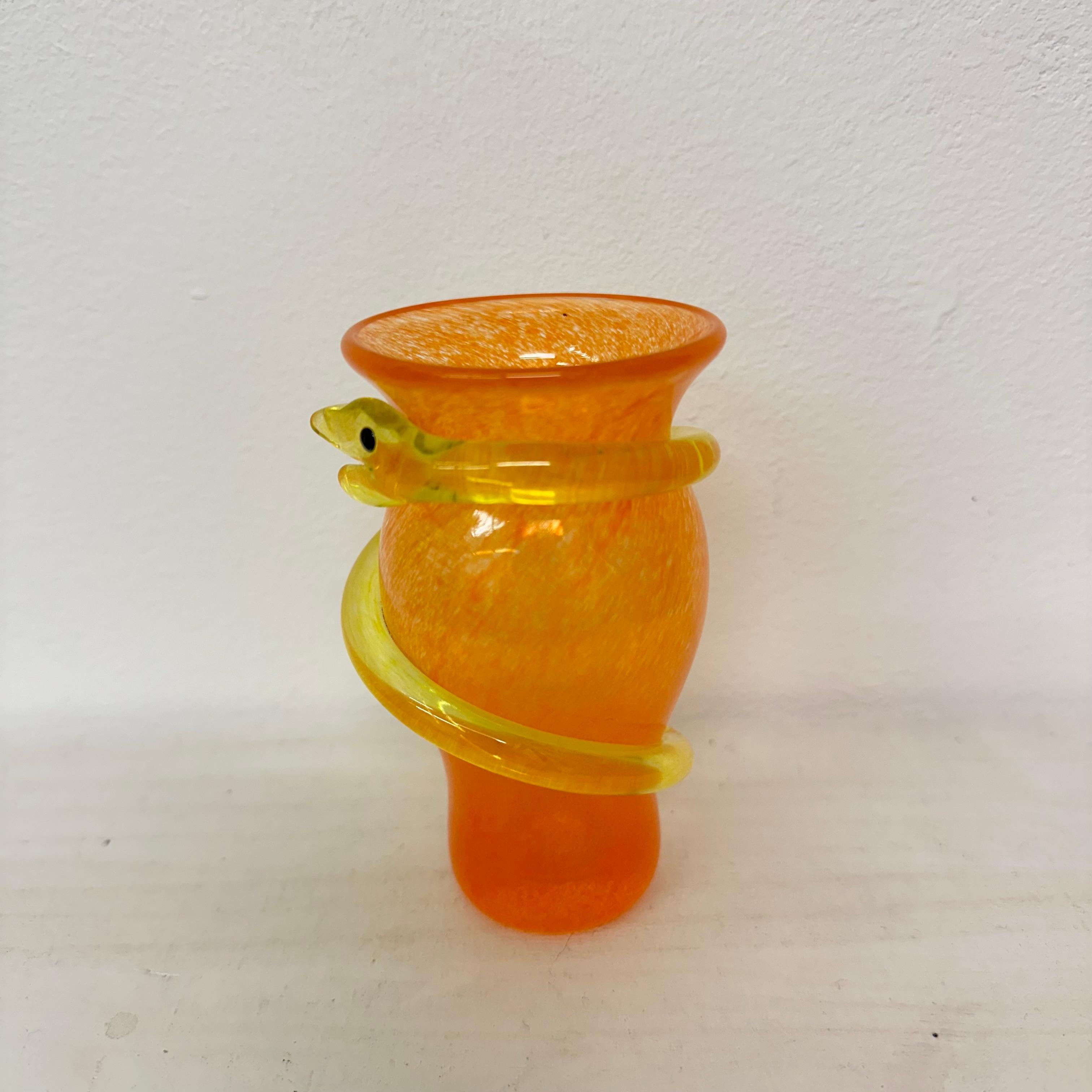 Ulrica Hydman für Kosta Boda Miniatur-Vase Schlange, 1980er Jahre Schweden im Angebot 10