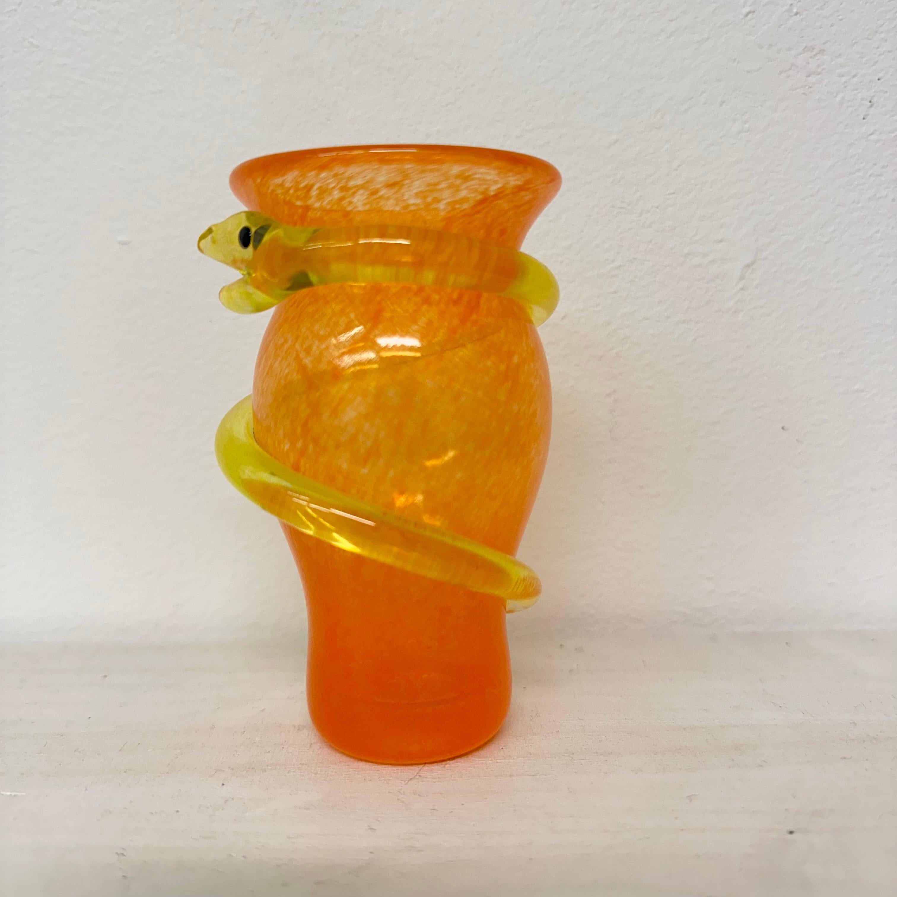 Ulrica Hydman für Kosta Boda Miniatur-Vase Schlange, 1980er Jahre Schweden im Angebot 12