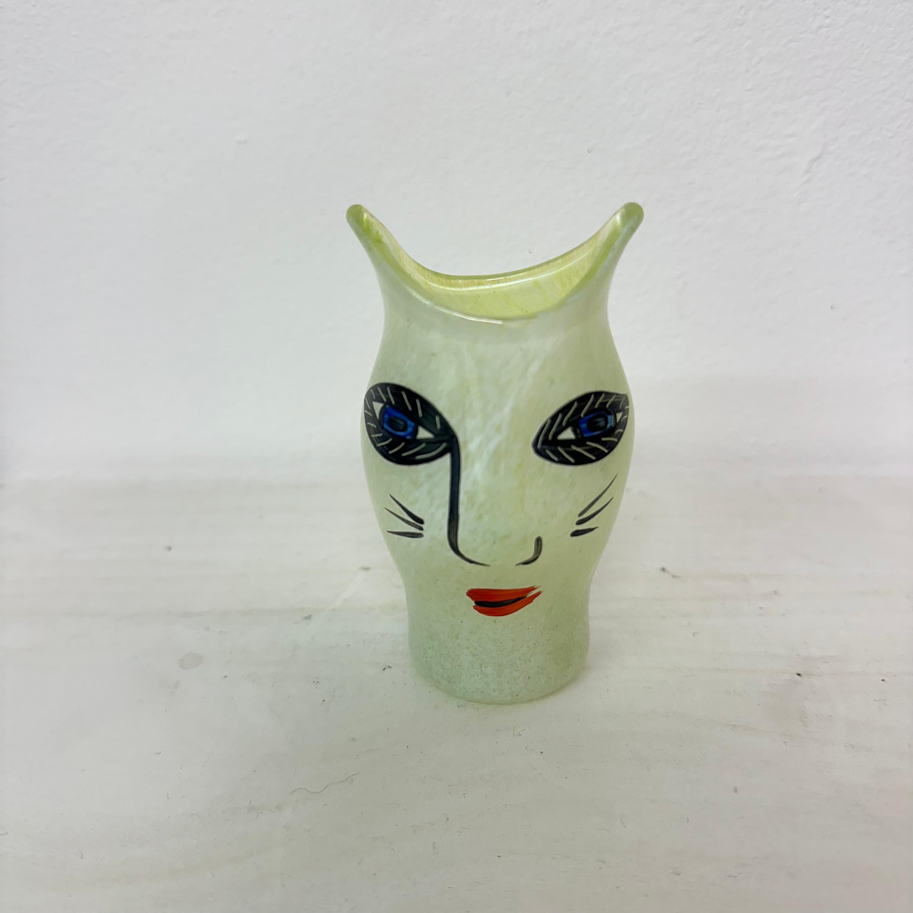 Mid-Century moderno Ulrica Hydman per Kosta Boda vaso in miniatura Open Minds , Svezia in vendita