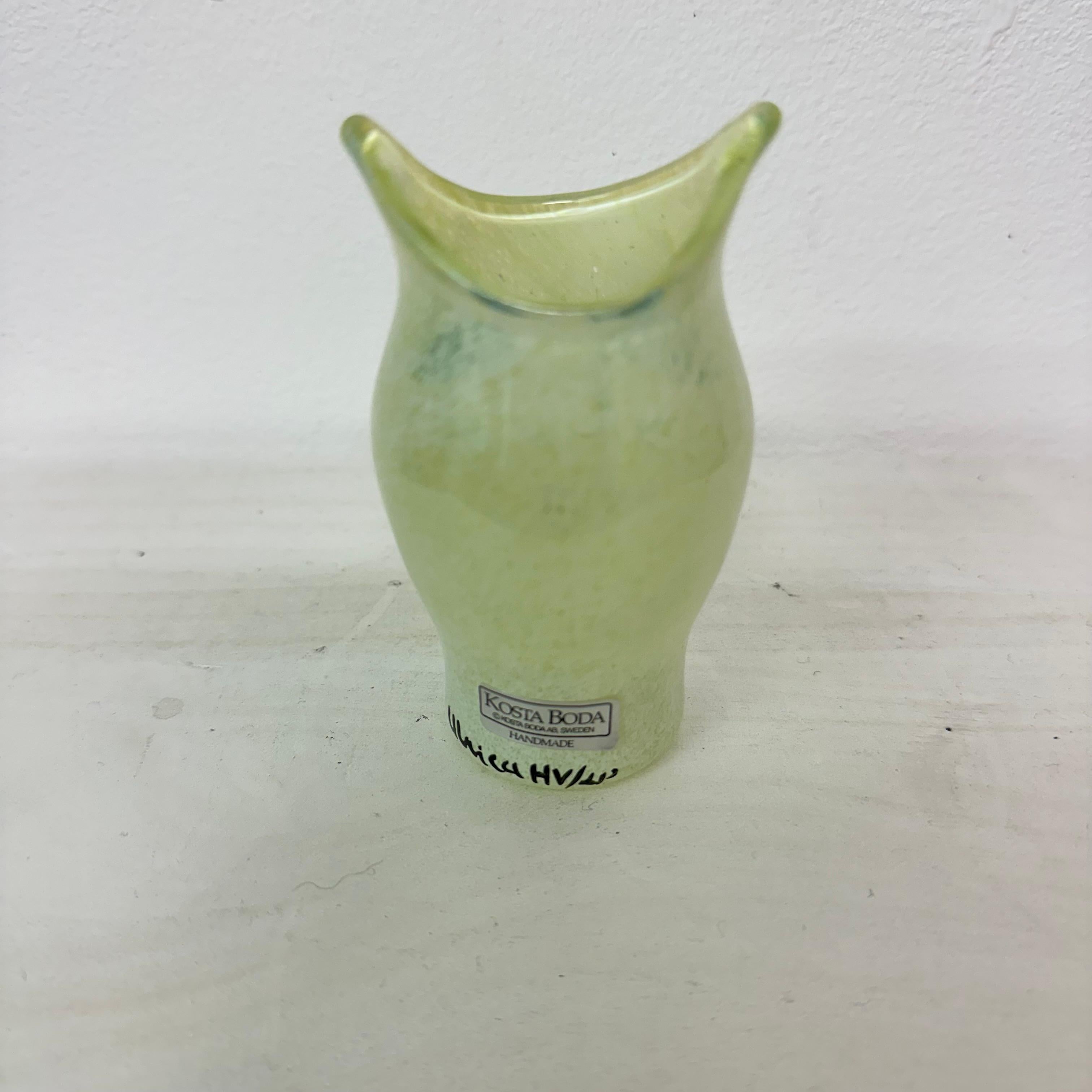 Ulrica Hydman per Kosta Boda vaso in miniatura Open Minds , Svezia In condizioni buone in vendita a Delft, NL