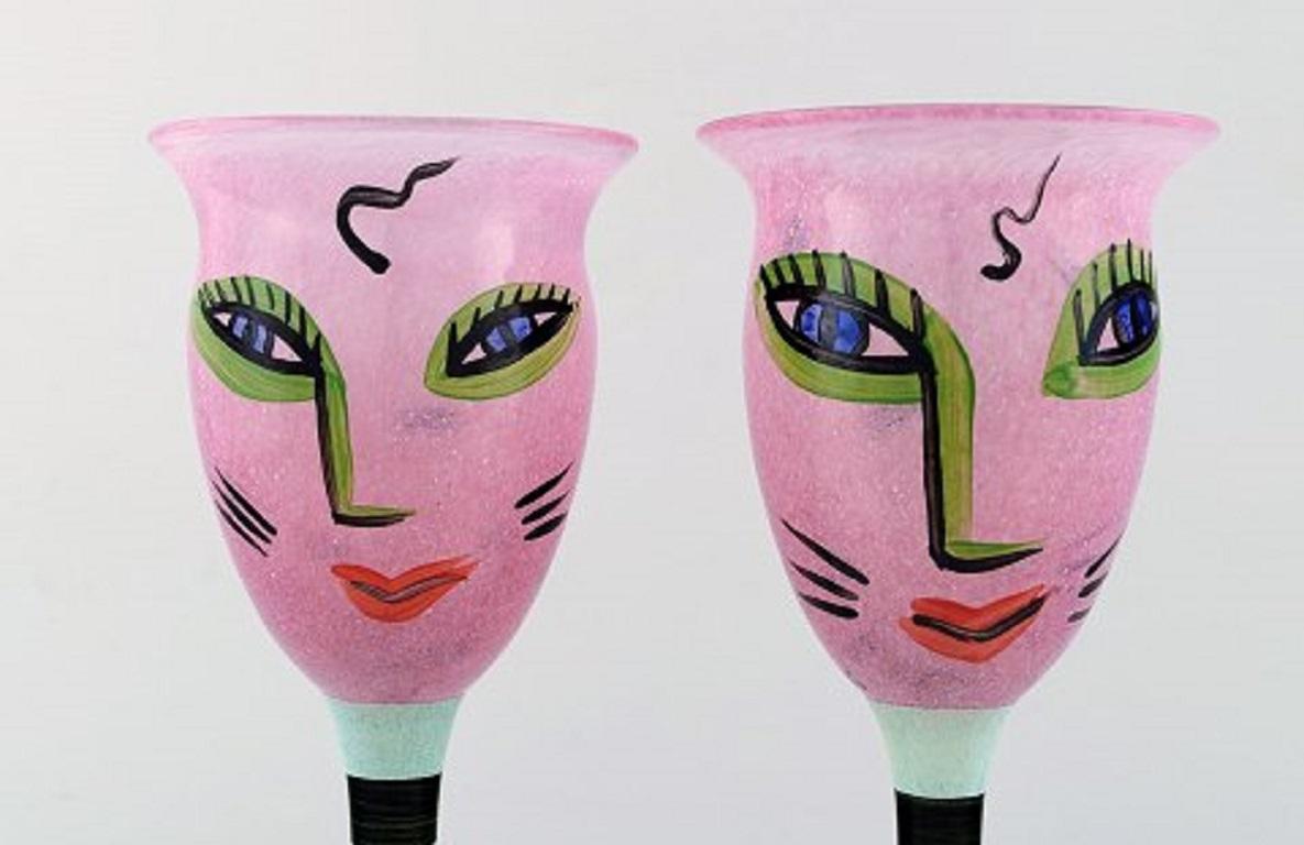 Ulrica Hydman Vallien for Kosta Boda. Two hand painted wine glasses in mouth blown art glass, 1980s.
Measures: 24 x 9 cm.
In very good condition.
Signed.
