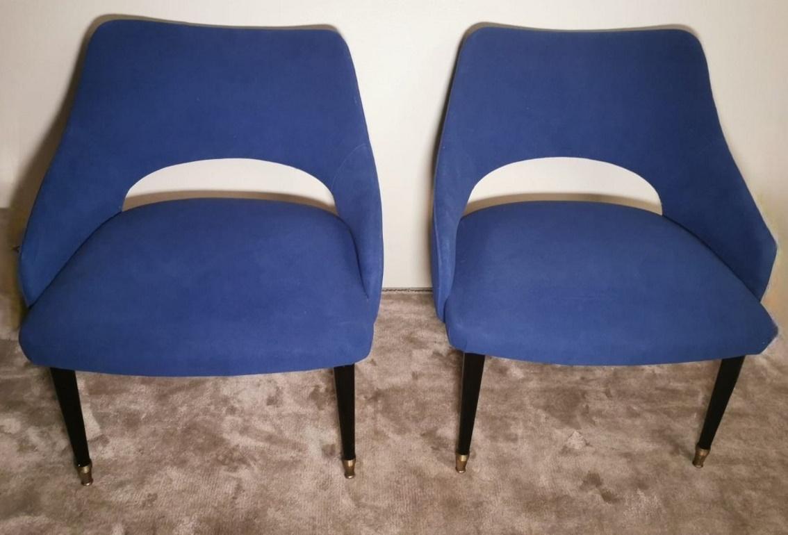 Mid-Century Modern Paire de fauteuils italiens vintage Alcantara bleu de style Ulrich Guglielmo en vente